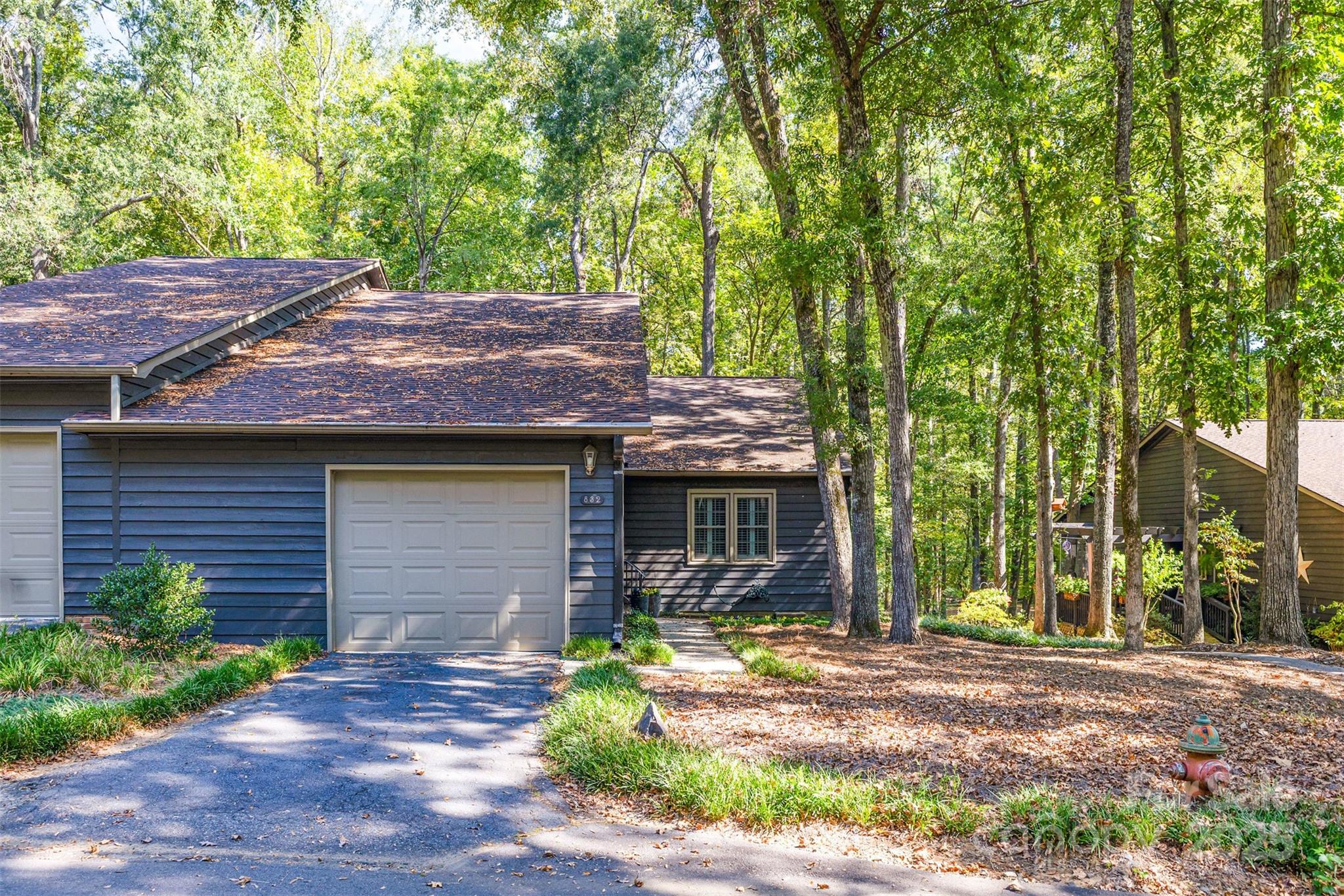 832 Bridgewood Drive