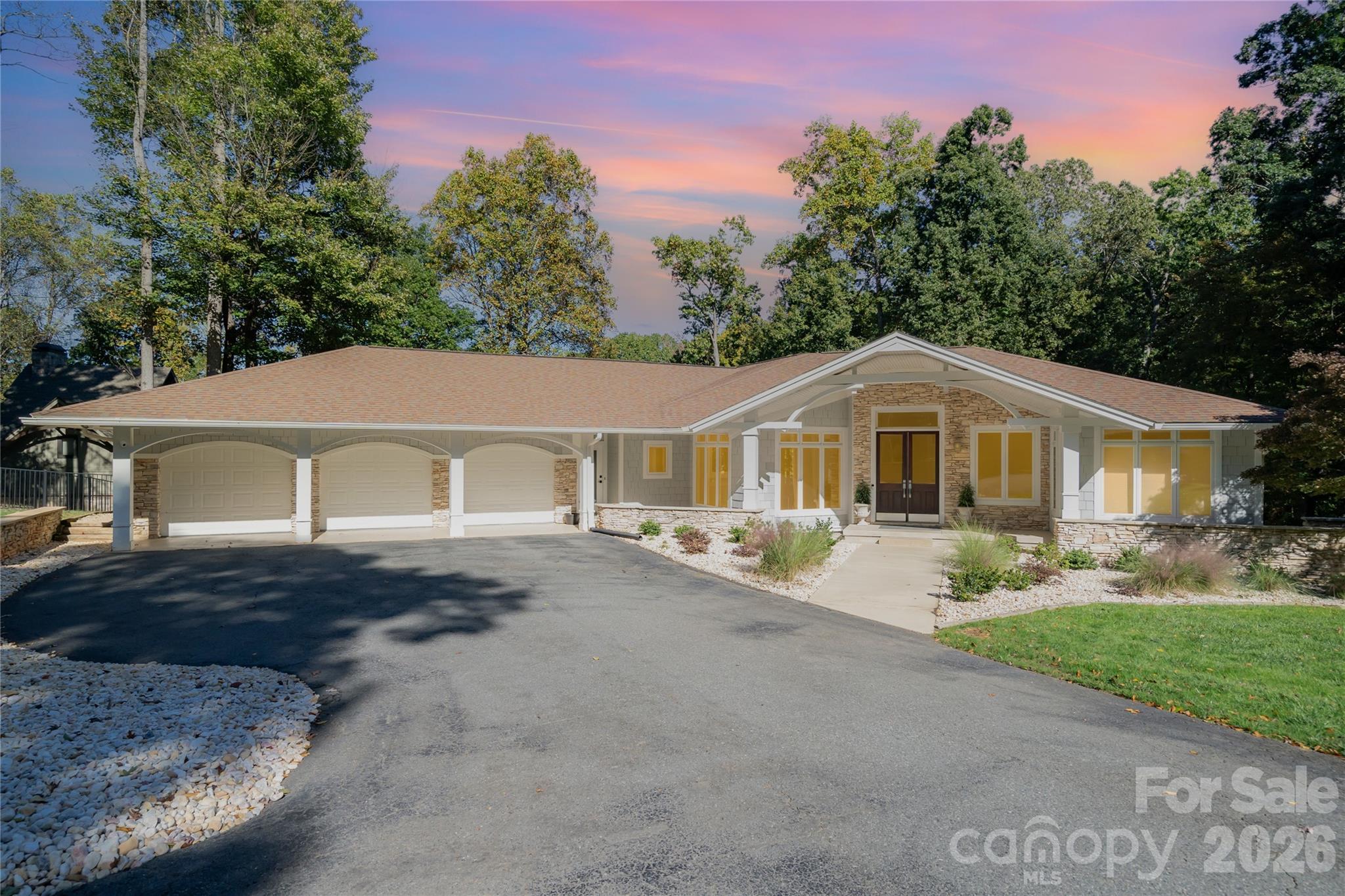 136 Lakeview Shores Loop