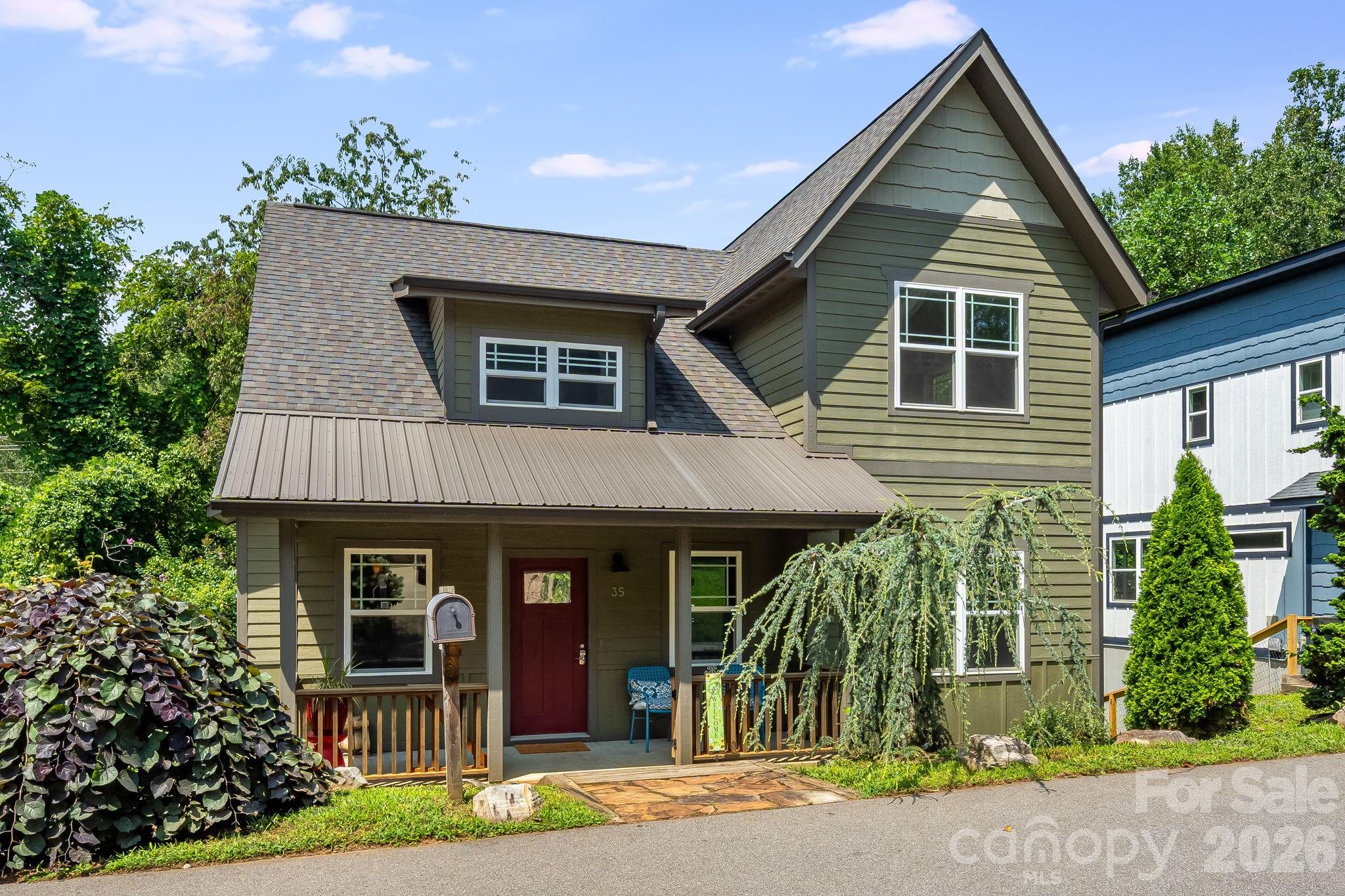 35 Emmett Lane
