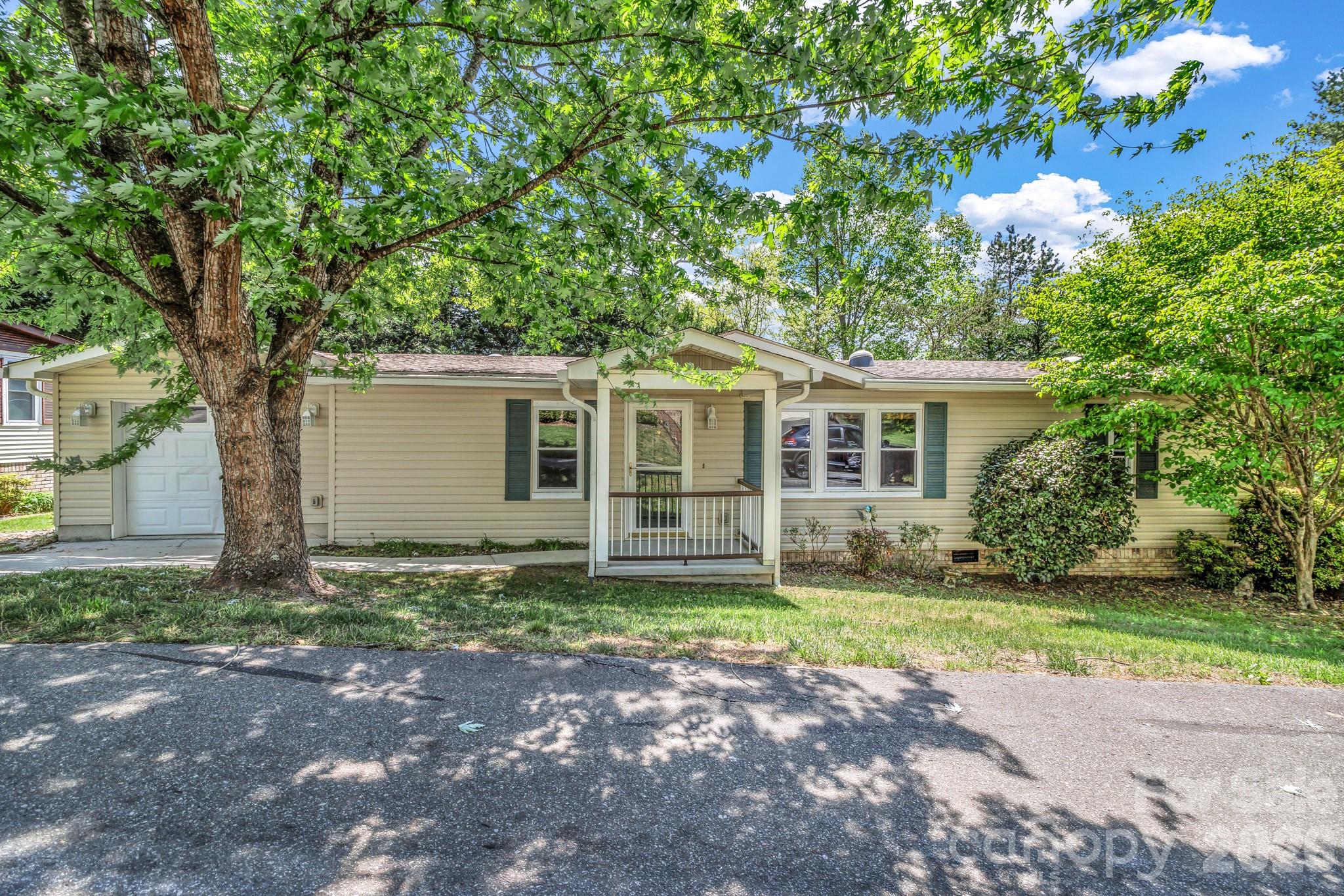 405 Deerfield Court