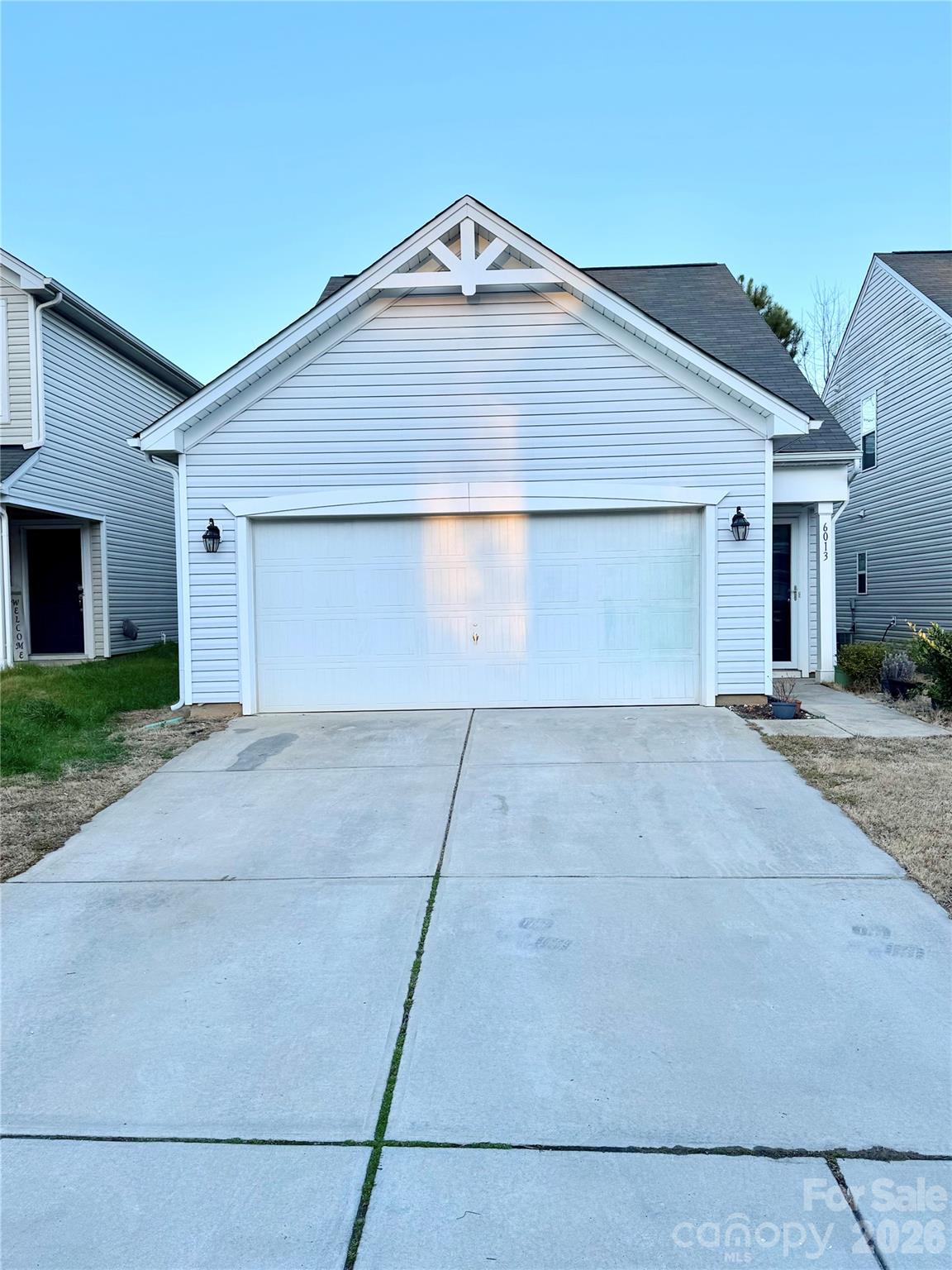 6013 Halliwell Street