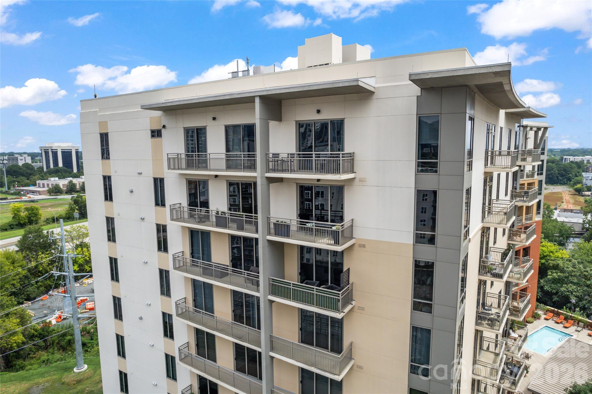 701 Royal Court Unit: 1007