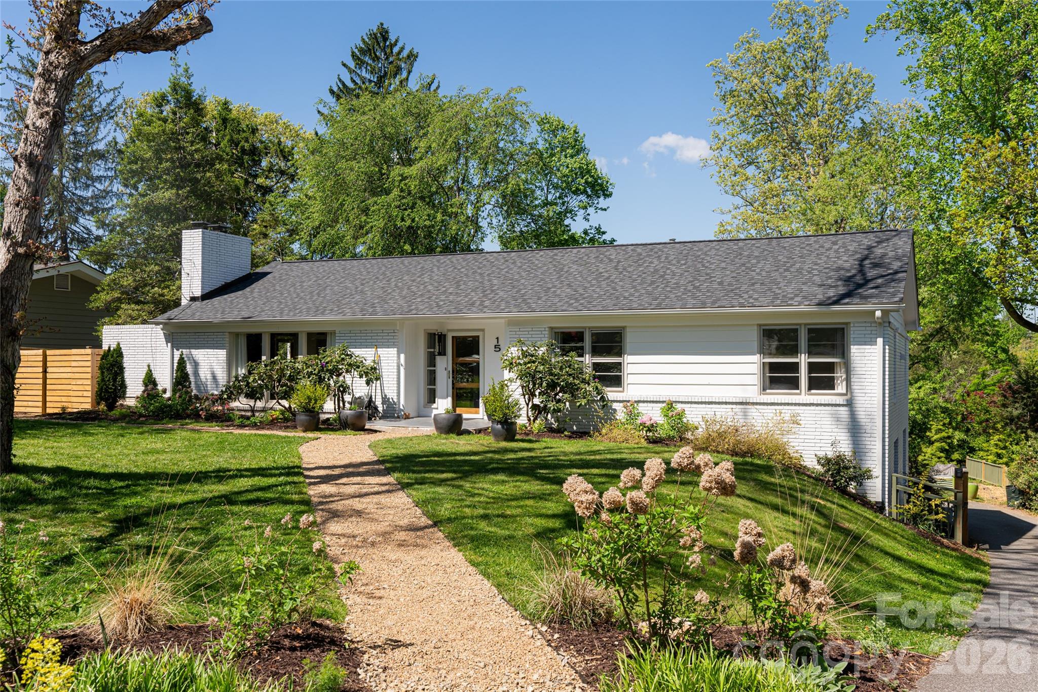 15 Red Oak Road