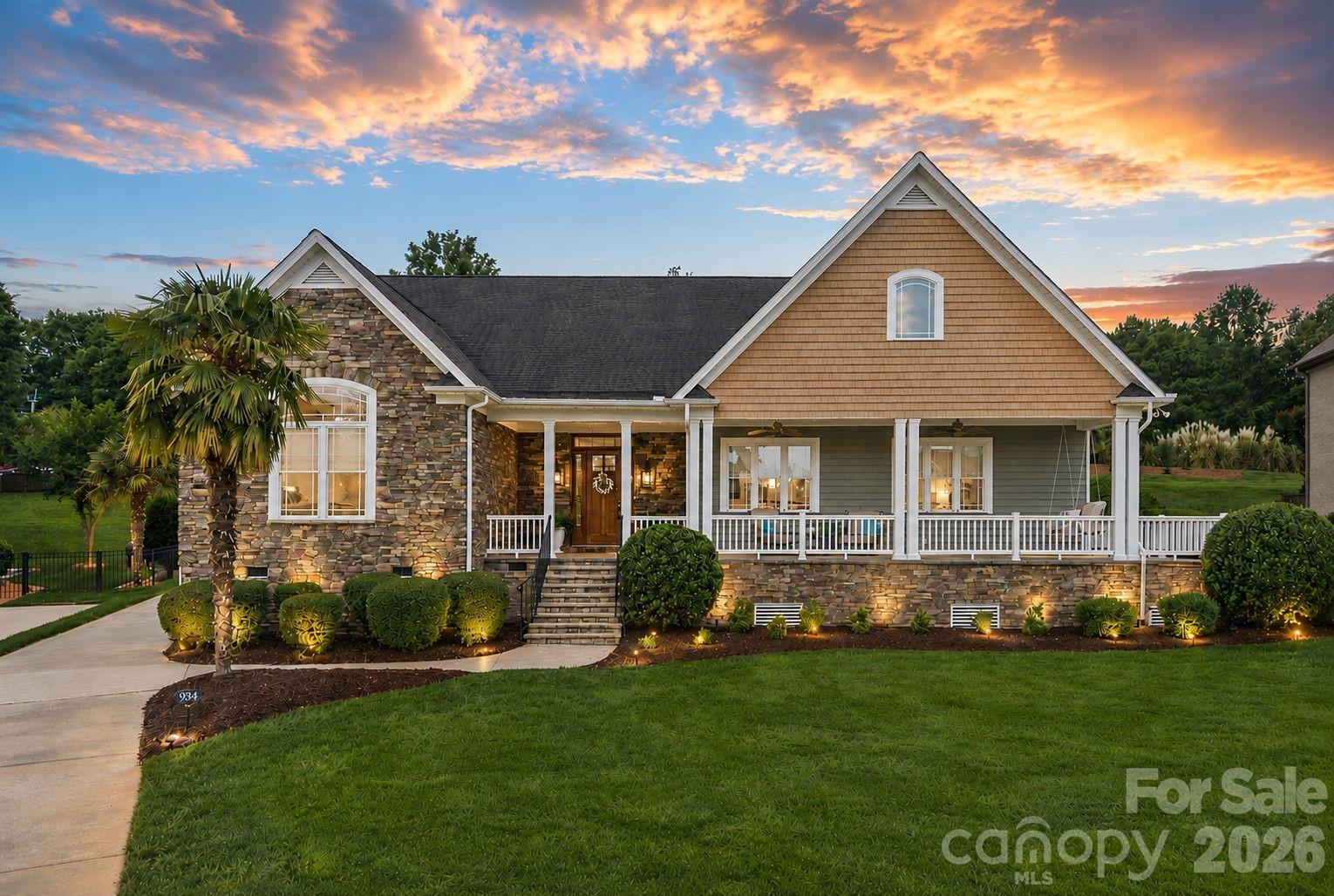 934 Lake Club Drive