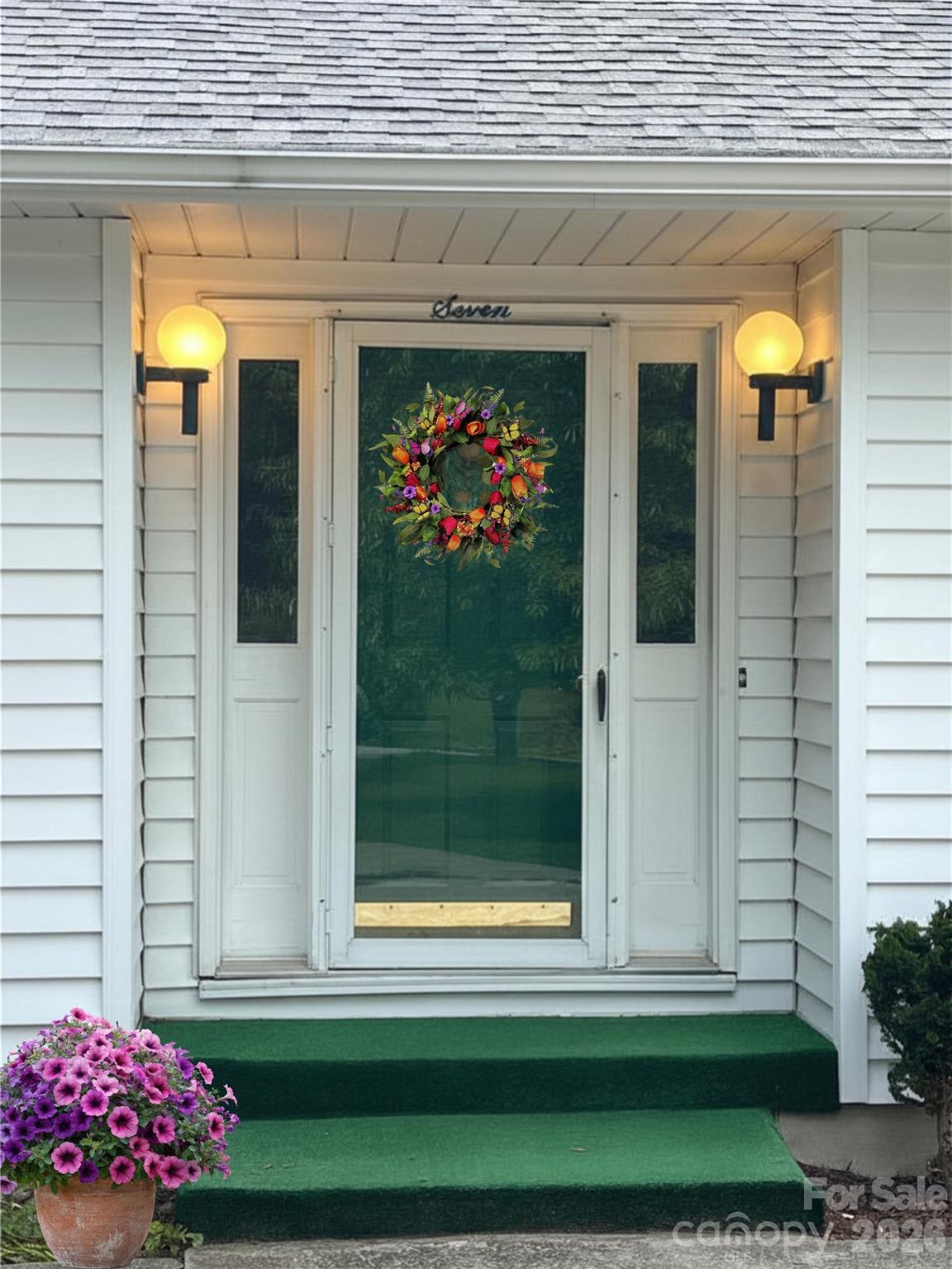 7 Teaneck Circle