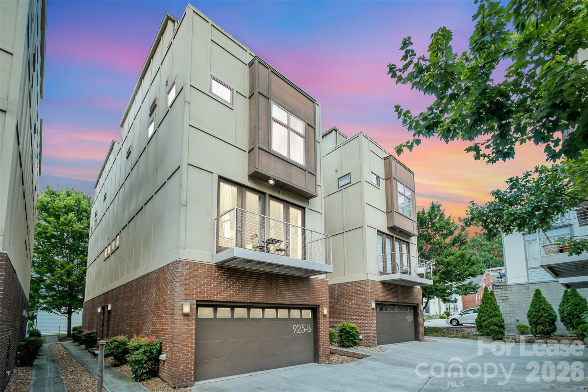 925 Westbrook Drive Unit: B