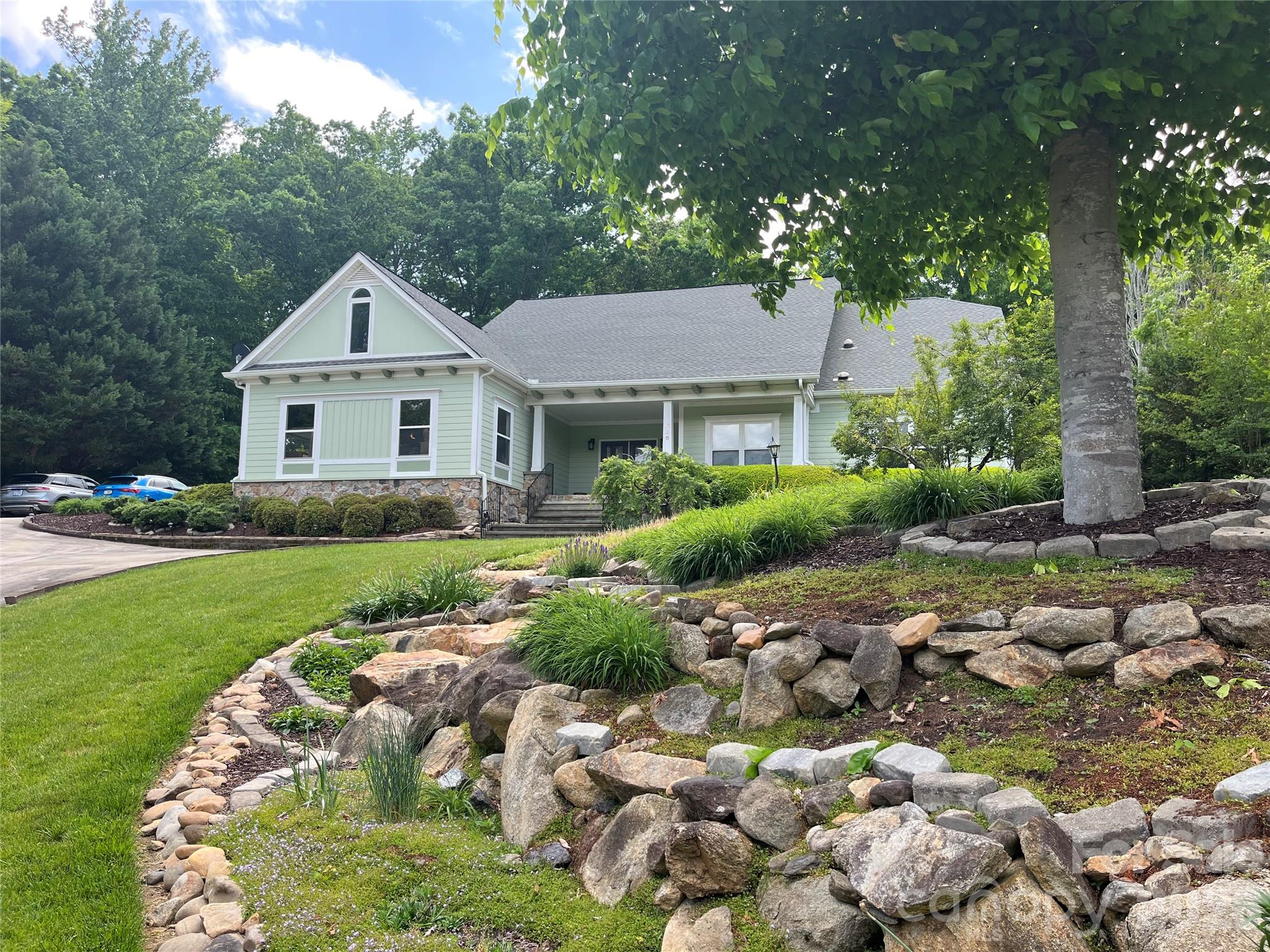 836 Creek Bluff Road Unit: 8