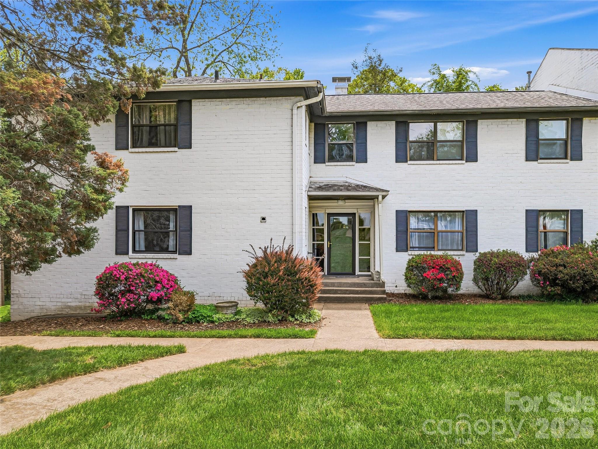 615 Biltmore Avenue Unit: F1