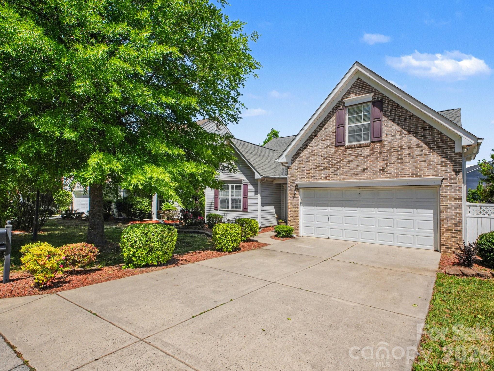 1274 Emory Lane NW