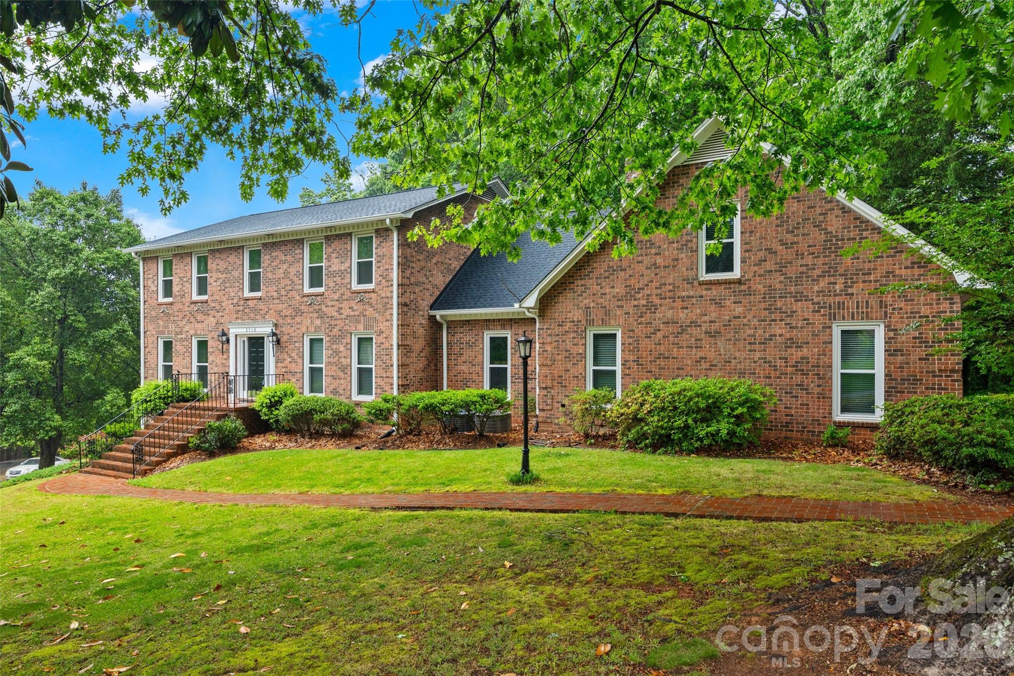 2510 Meredith Court