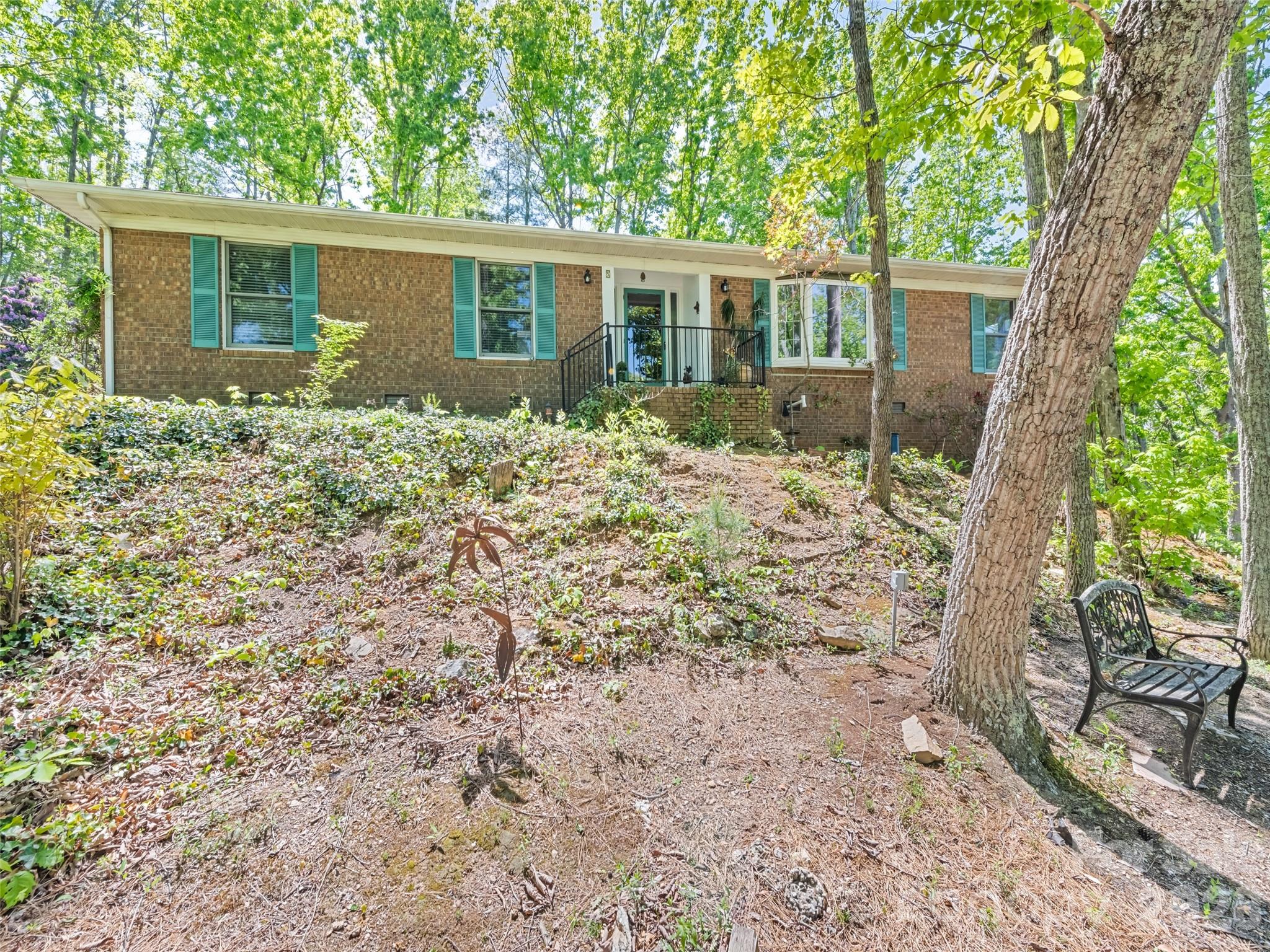 5 Sunny Ridge Drive