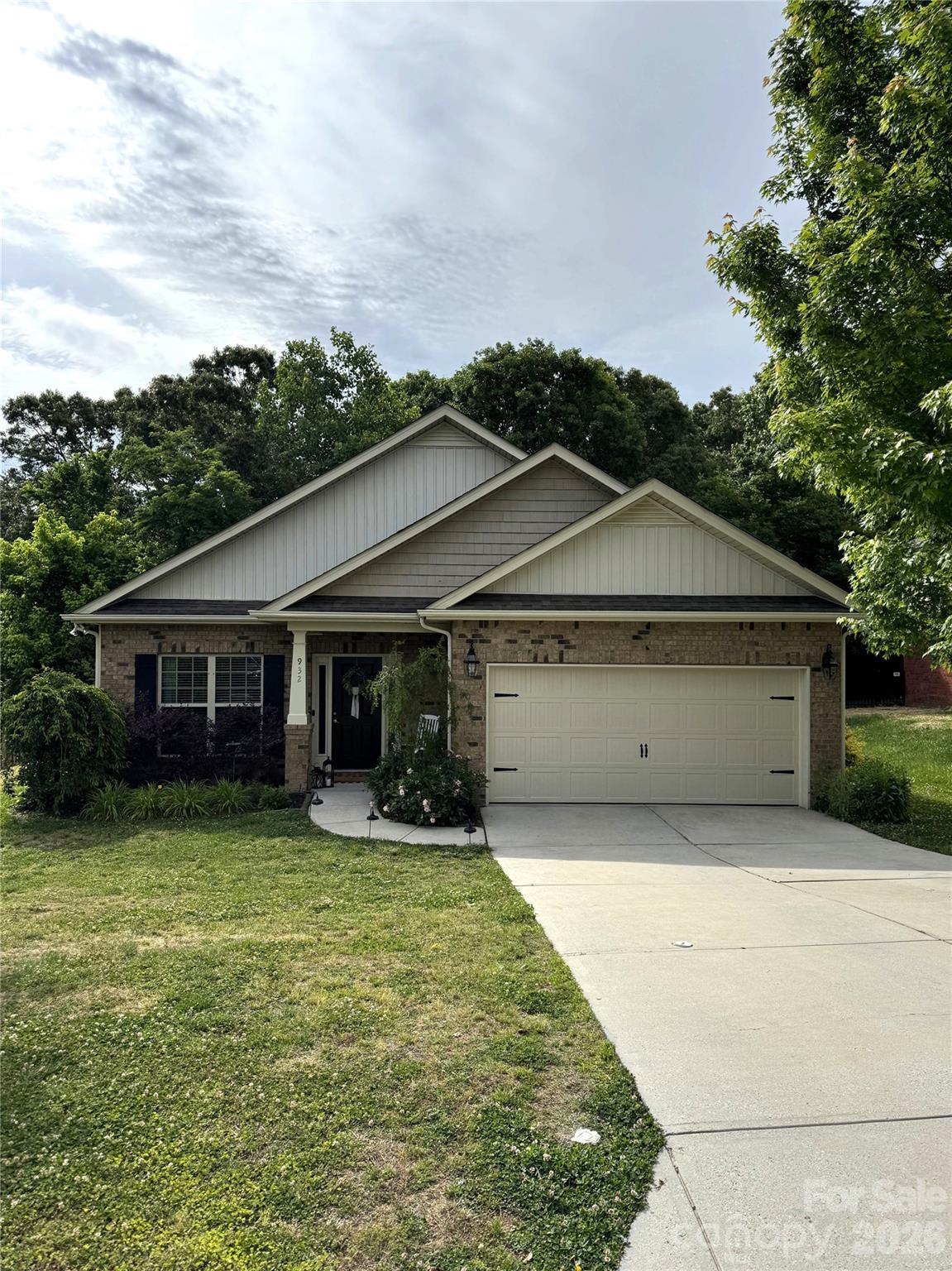 932 Catawba Wells Court