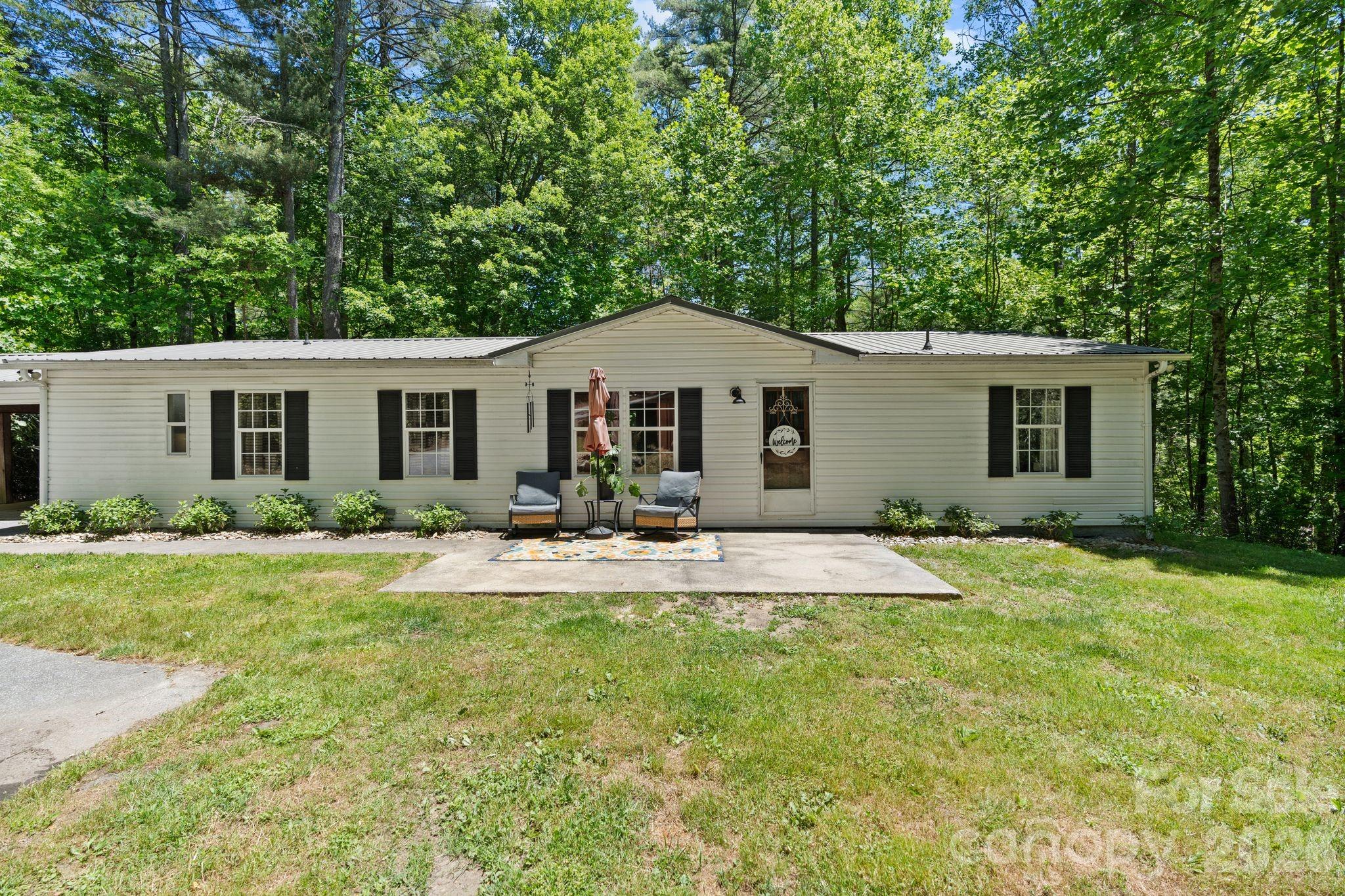 122 Fallswood Court