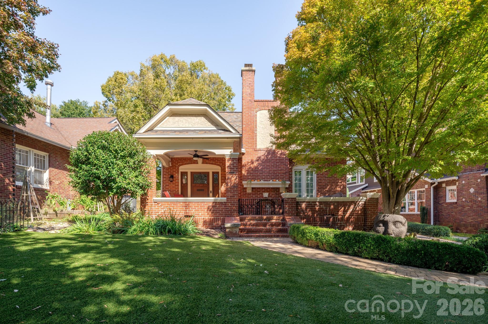 2601 E 5th Street