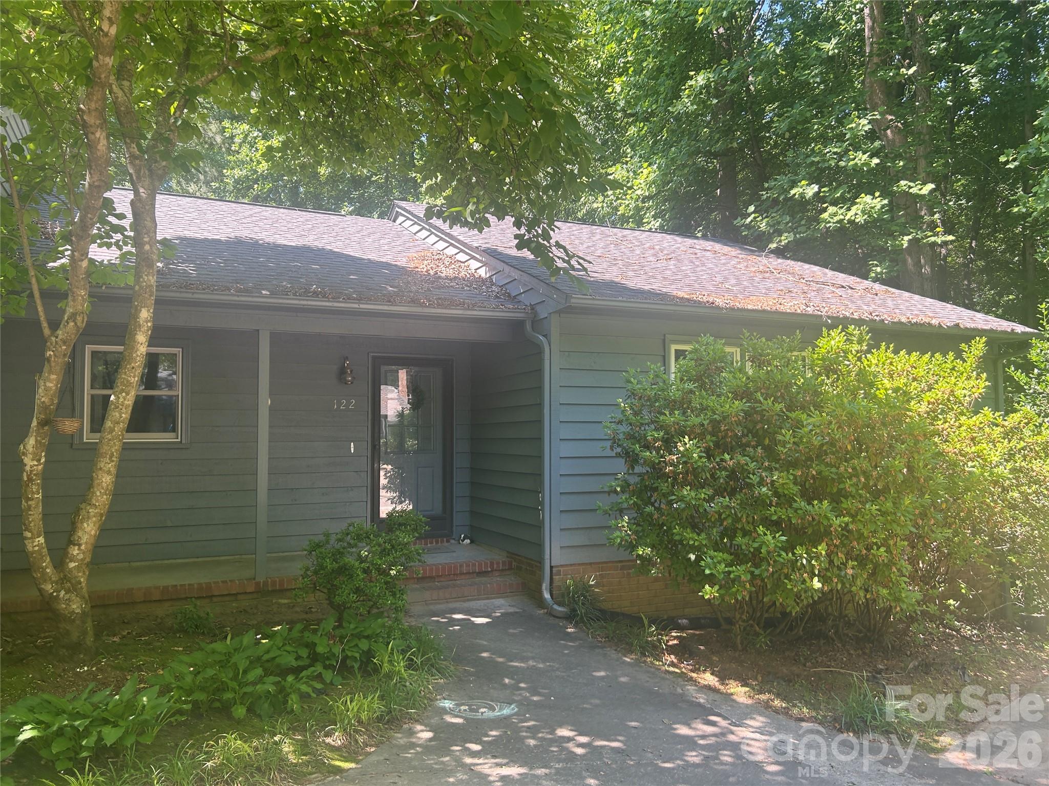 122 Foxwood Village Drive