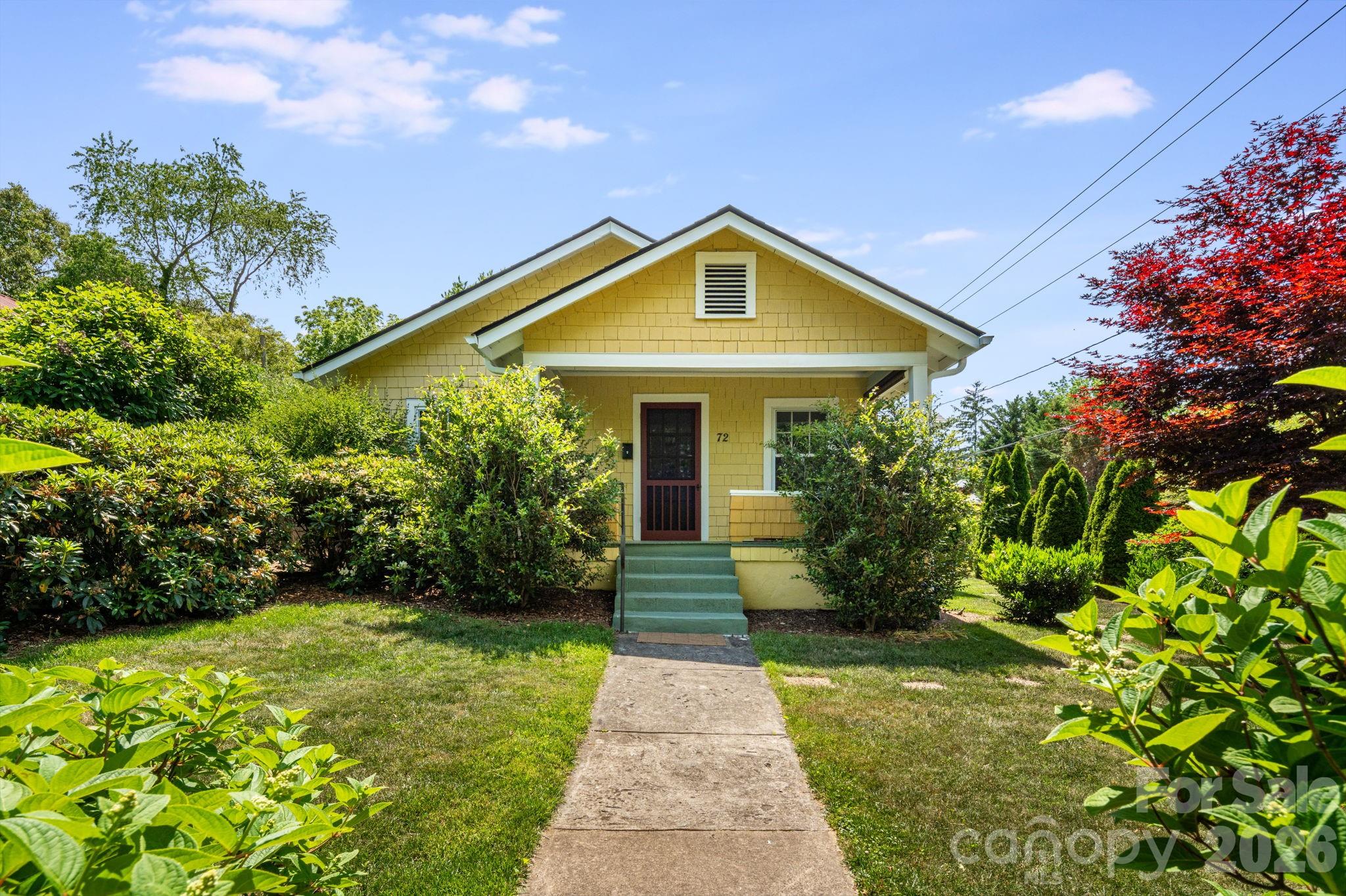 72 Woodlawn Avenue