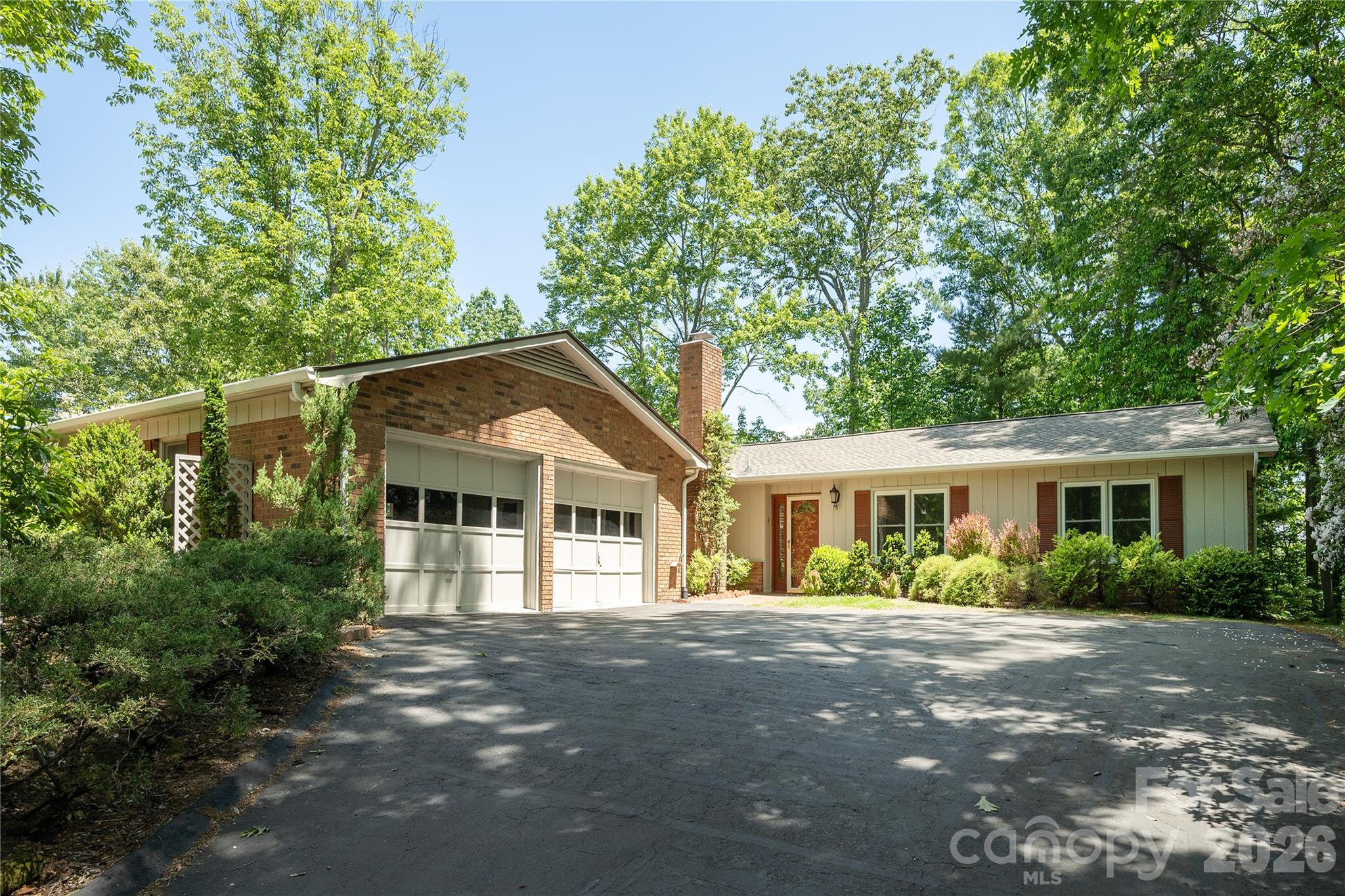 4 Galax Lane