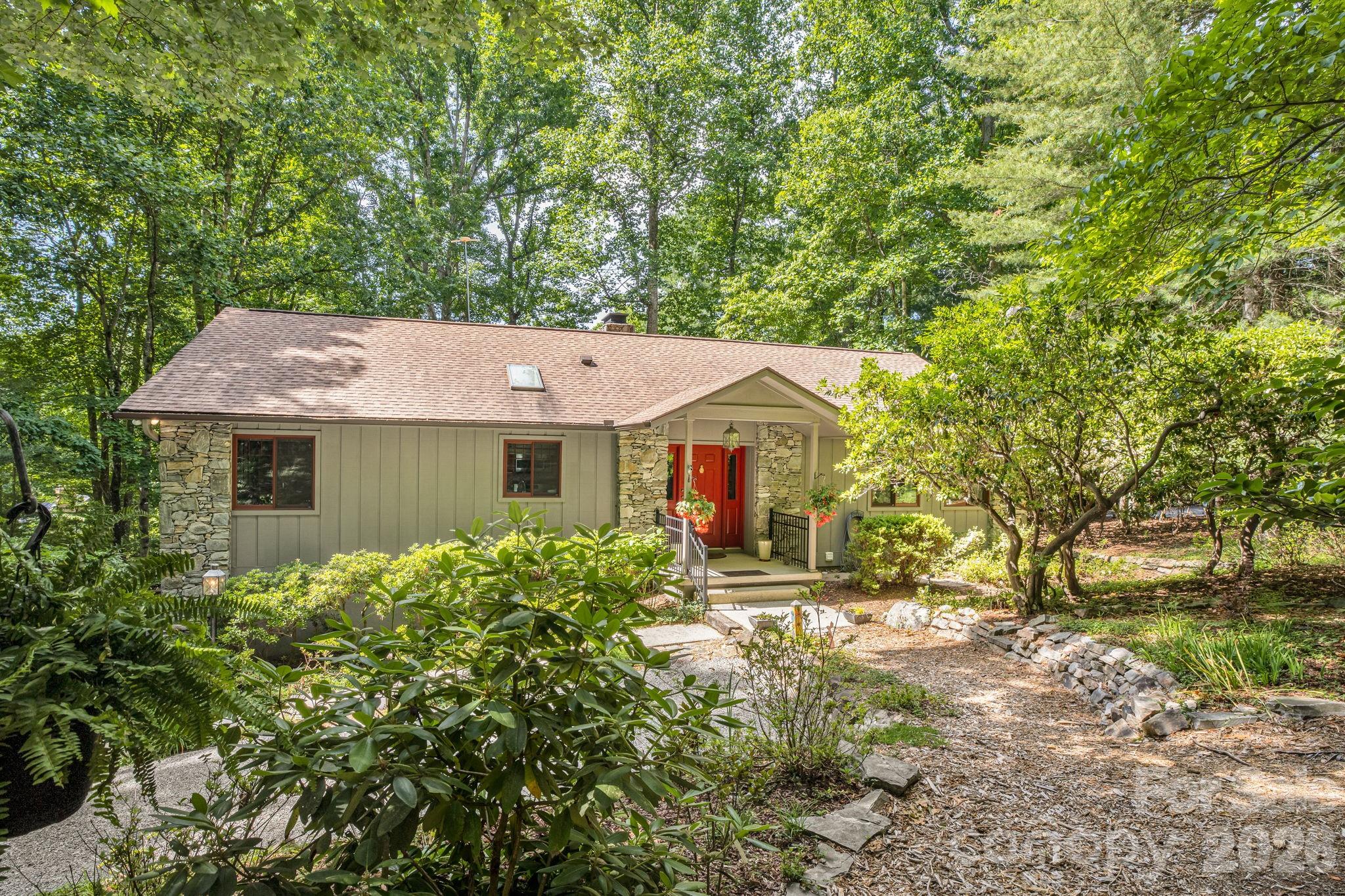 36 Foxglove Road