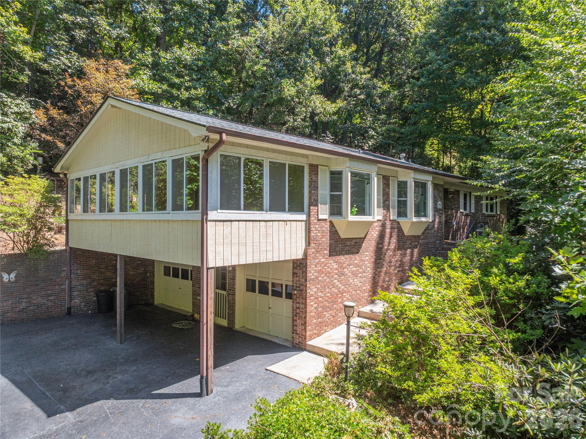 446 Deerhaven Lane
