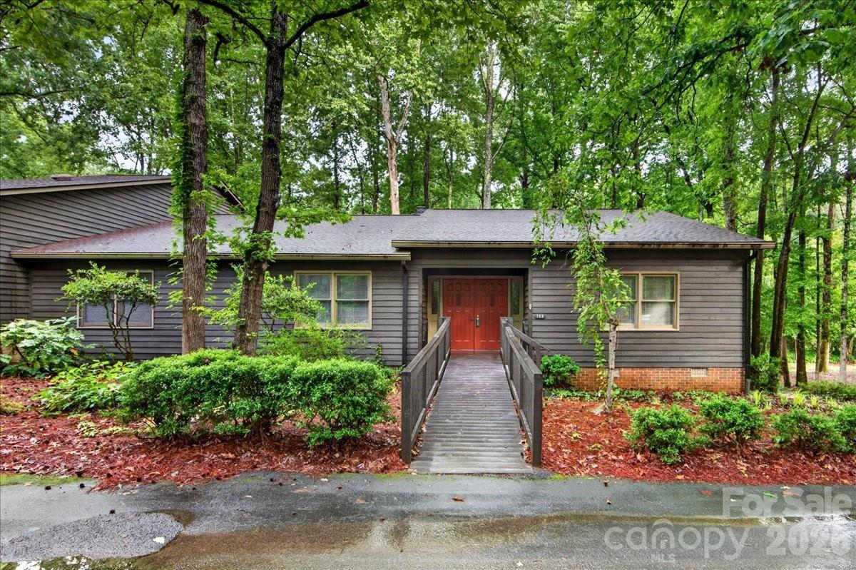782 Bridgewood Drive