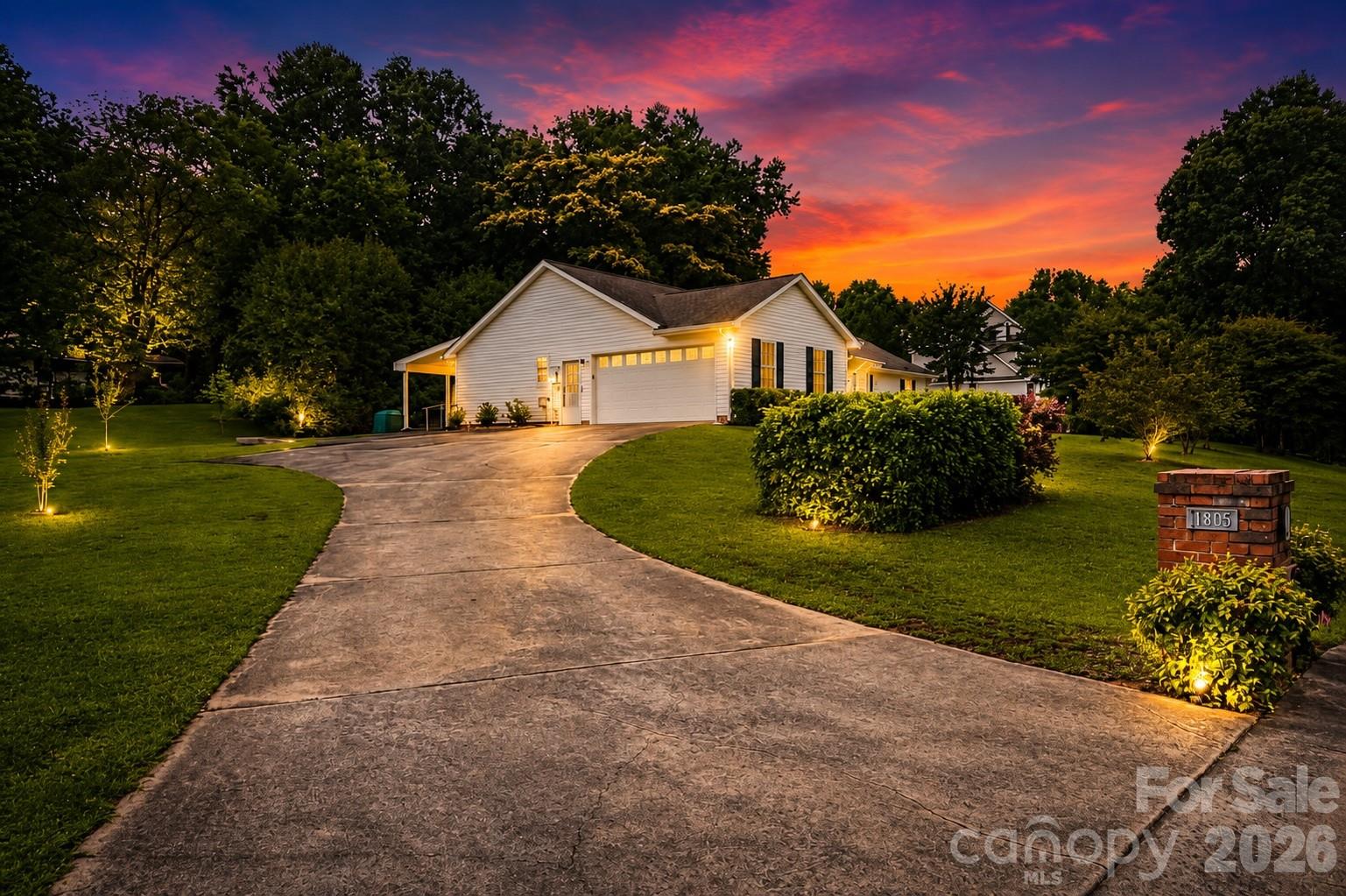 1805 Lillian Lane
