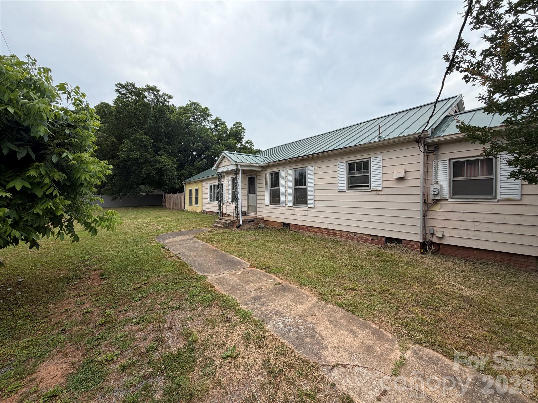 1501 Mcconnells Highway