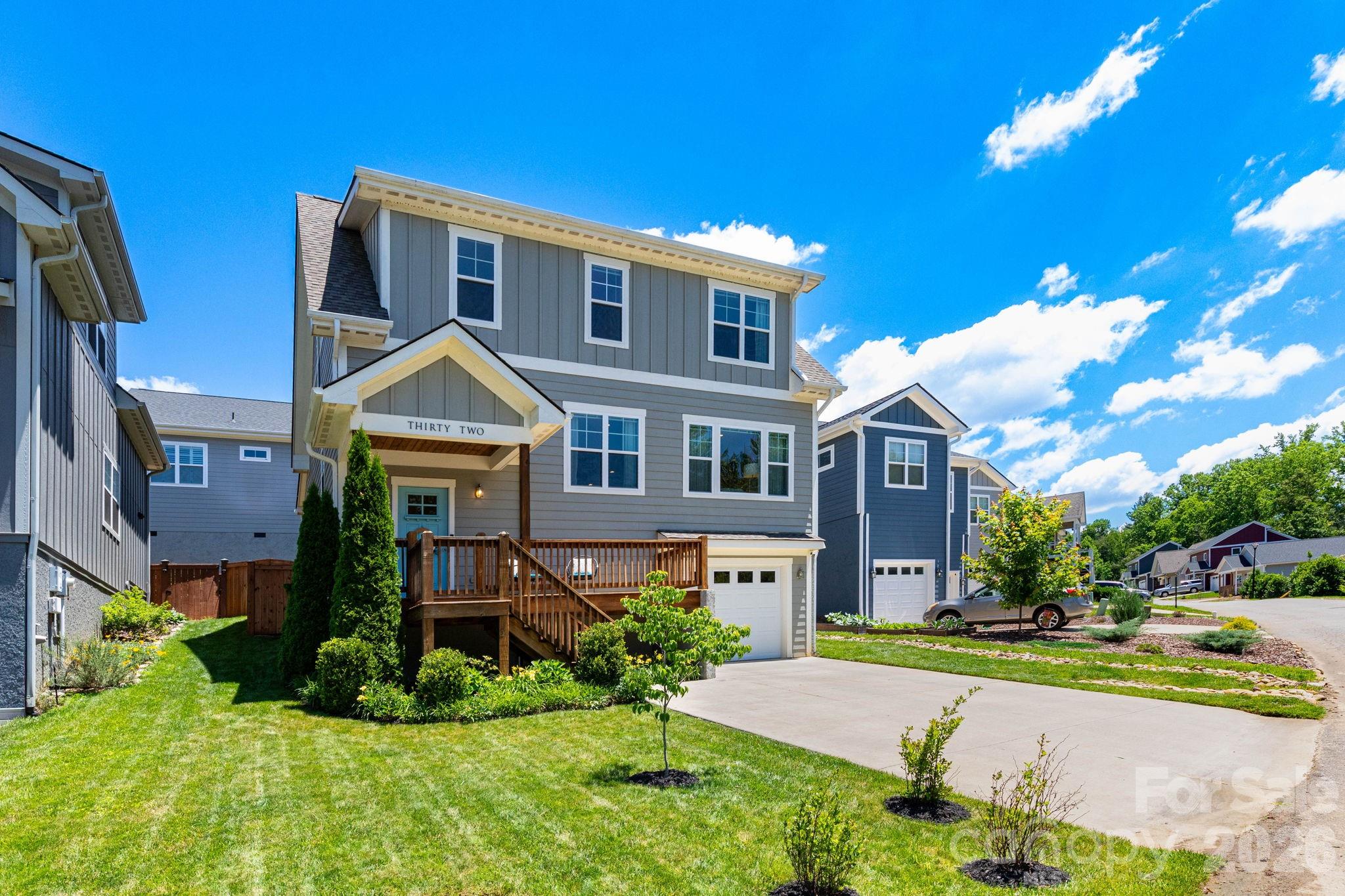 32 Greenwood Fields Drive