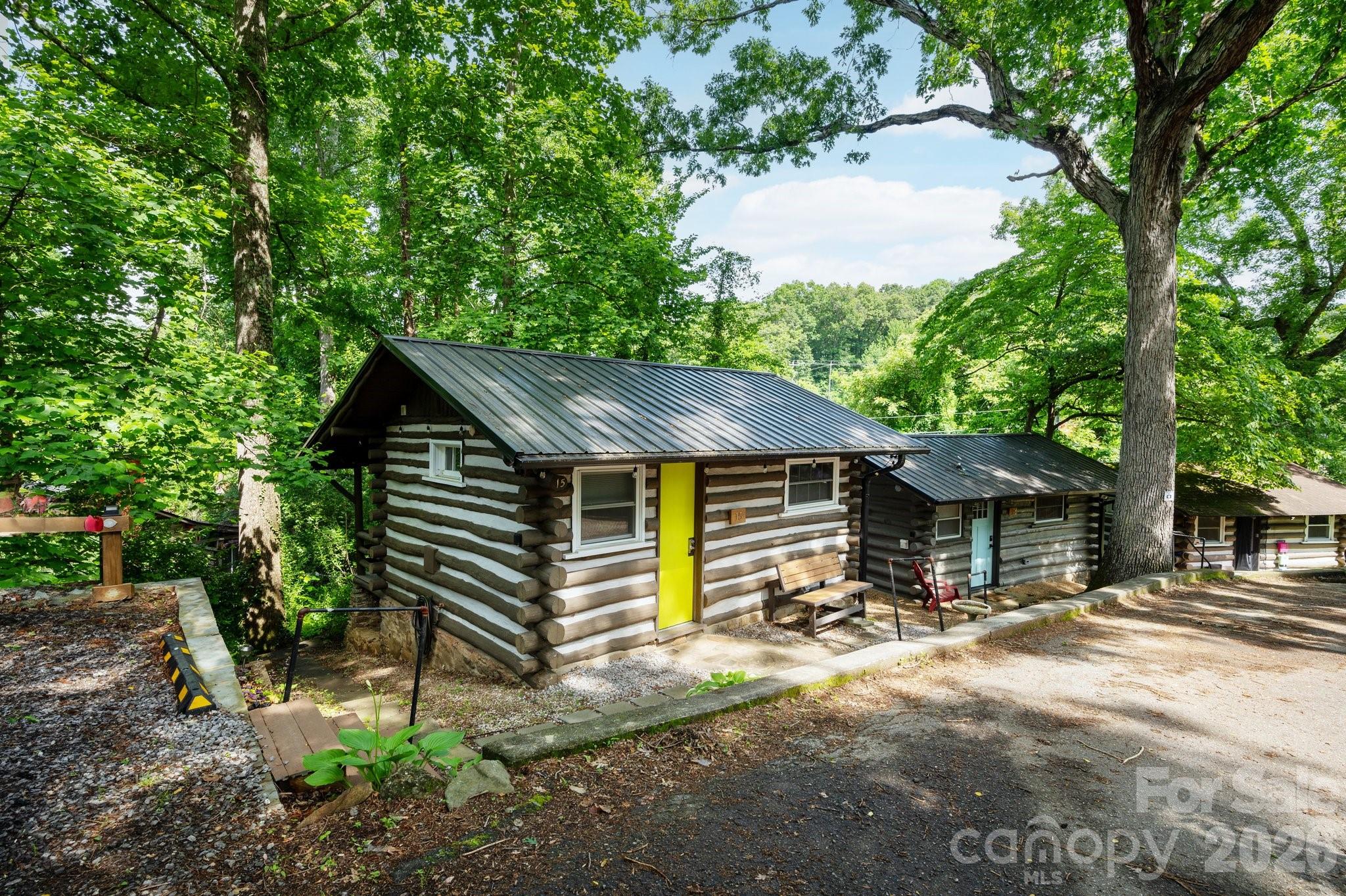 15 and 16 Cottage Drive