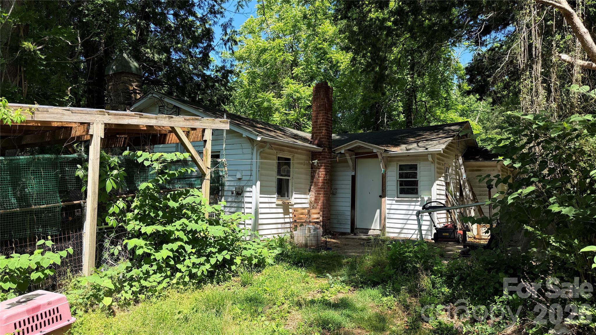 20 Utopia Road