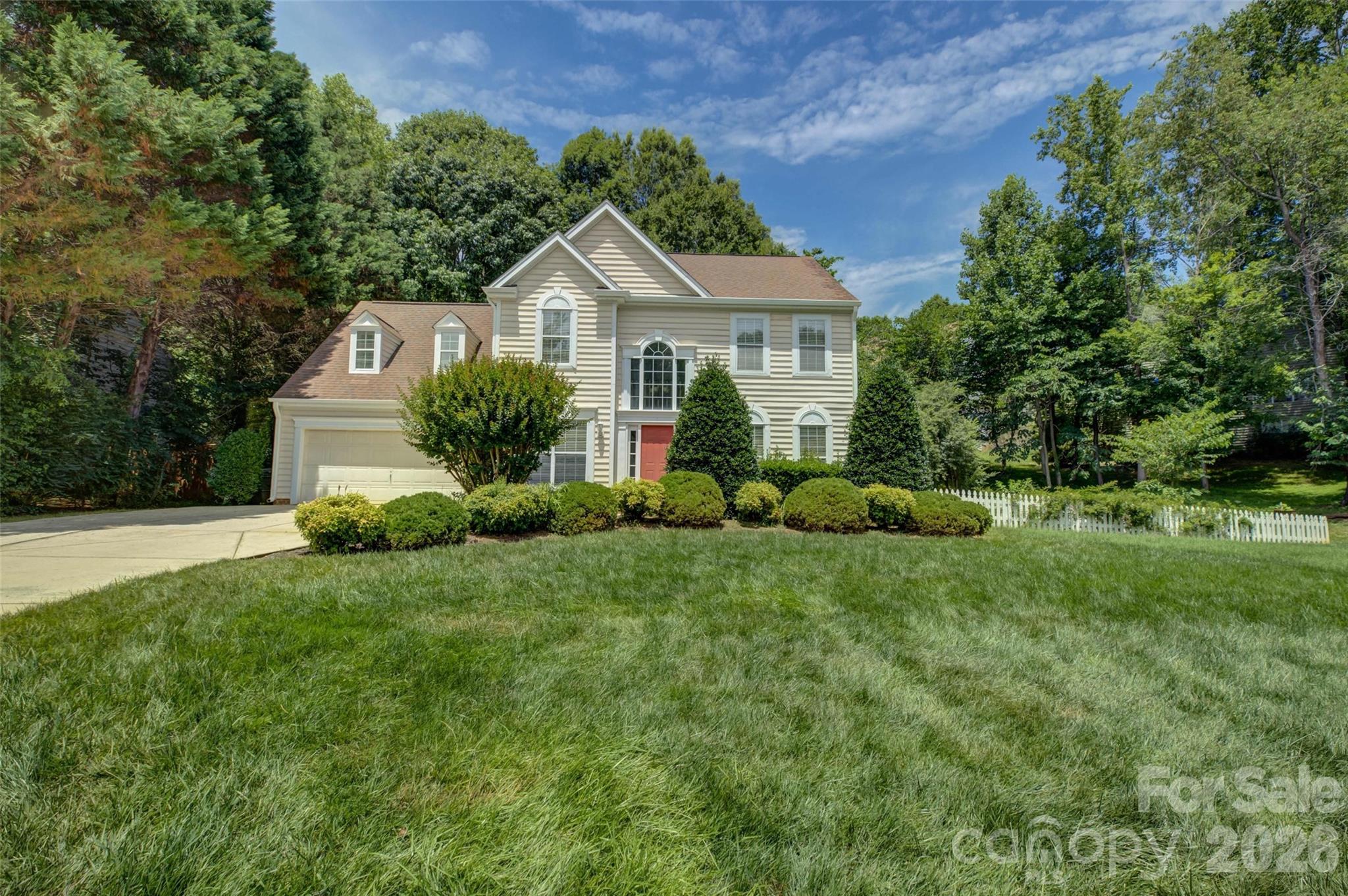 118 Creekside Drive