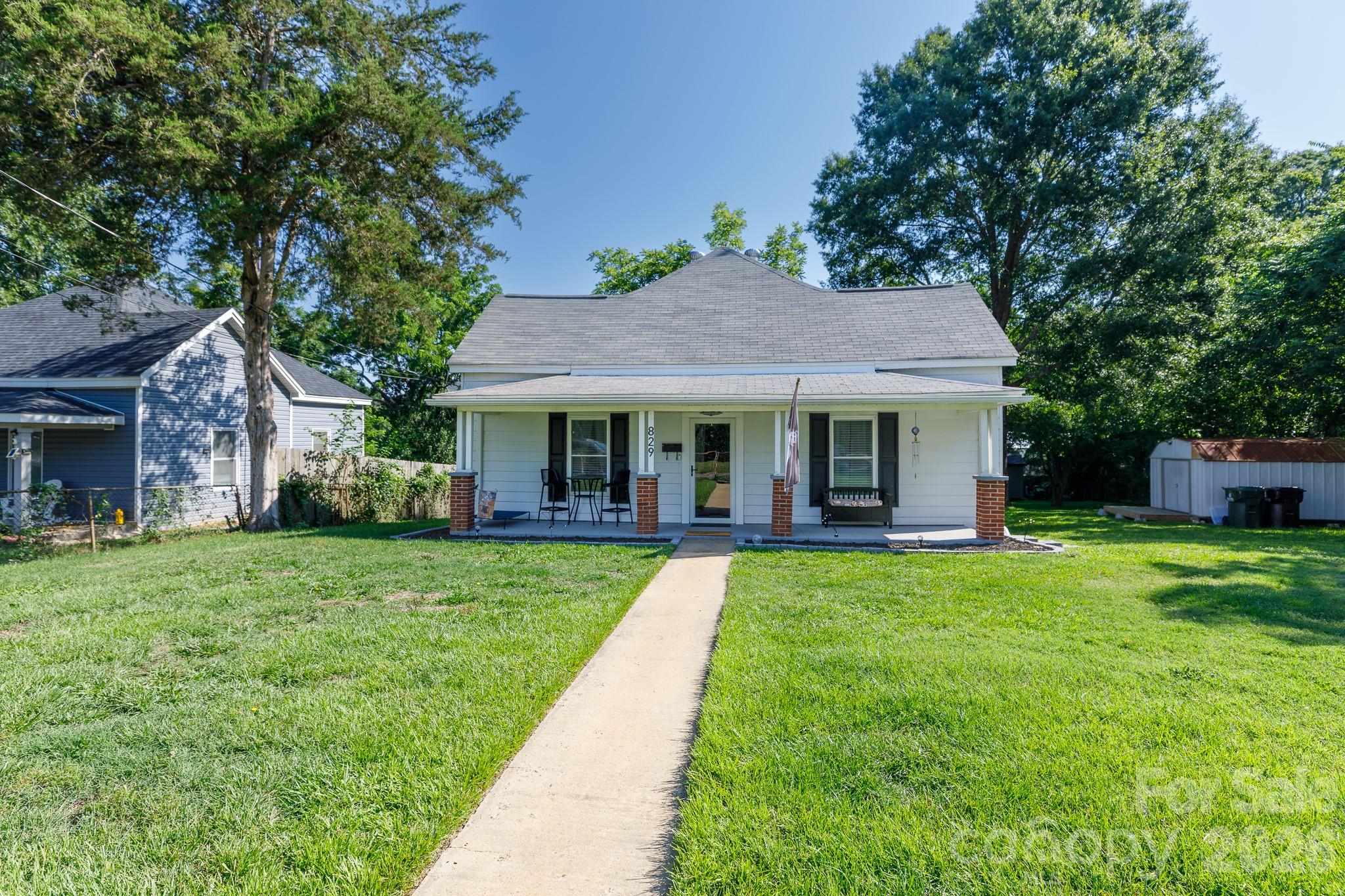 829 Steele Street