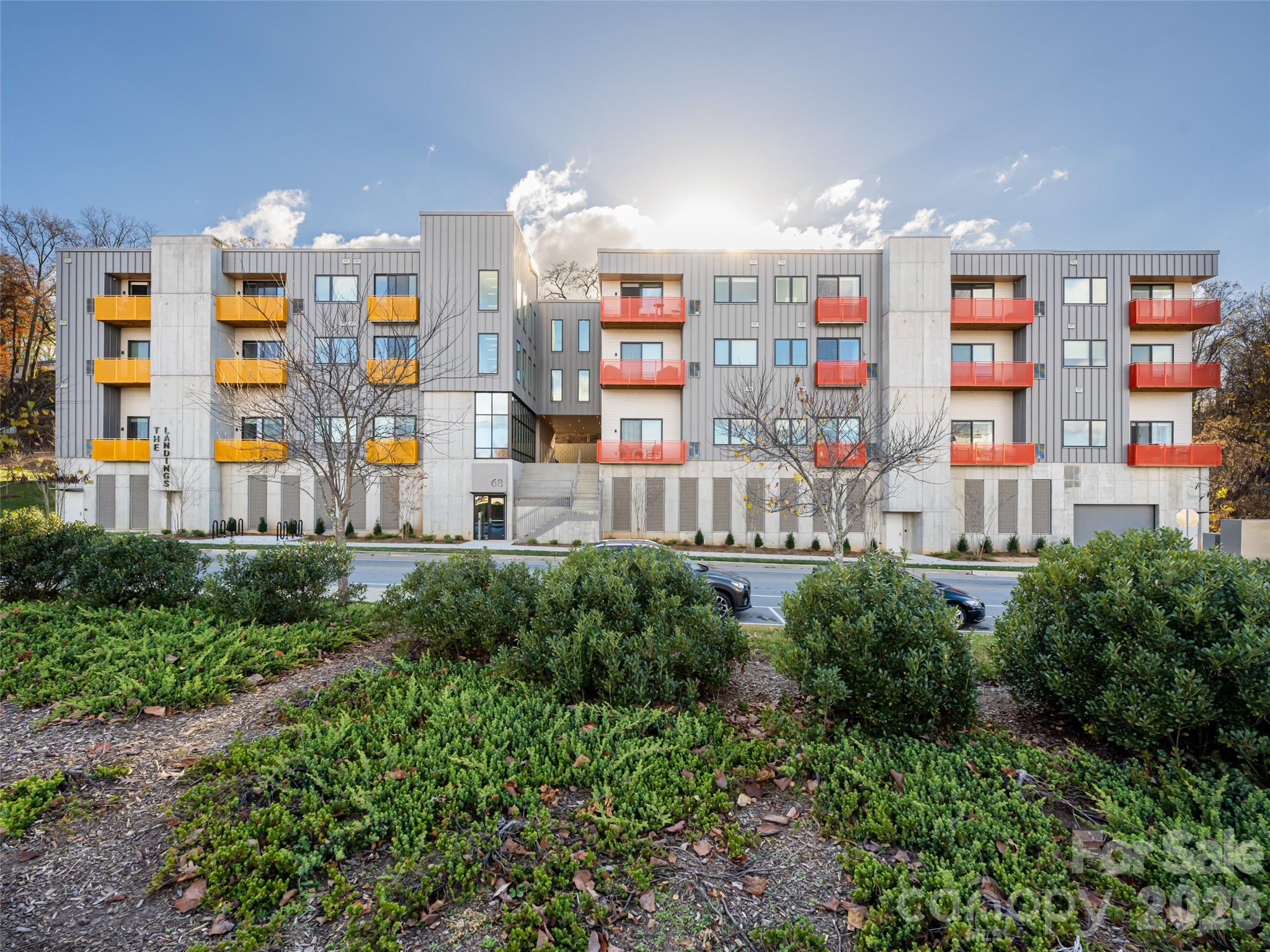 68 Craven Street Unit: 203