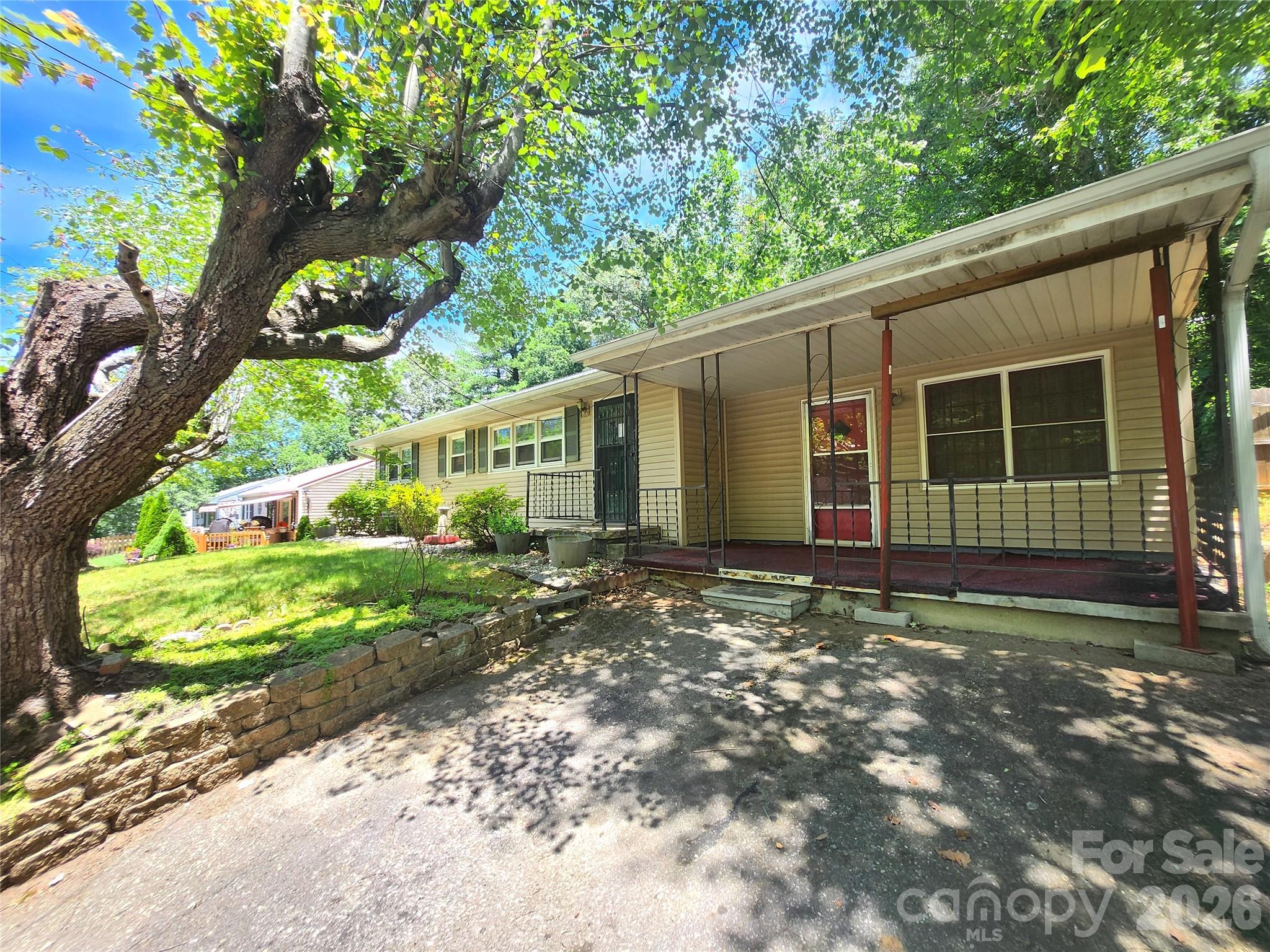 208 London Road