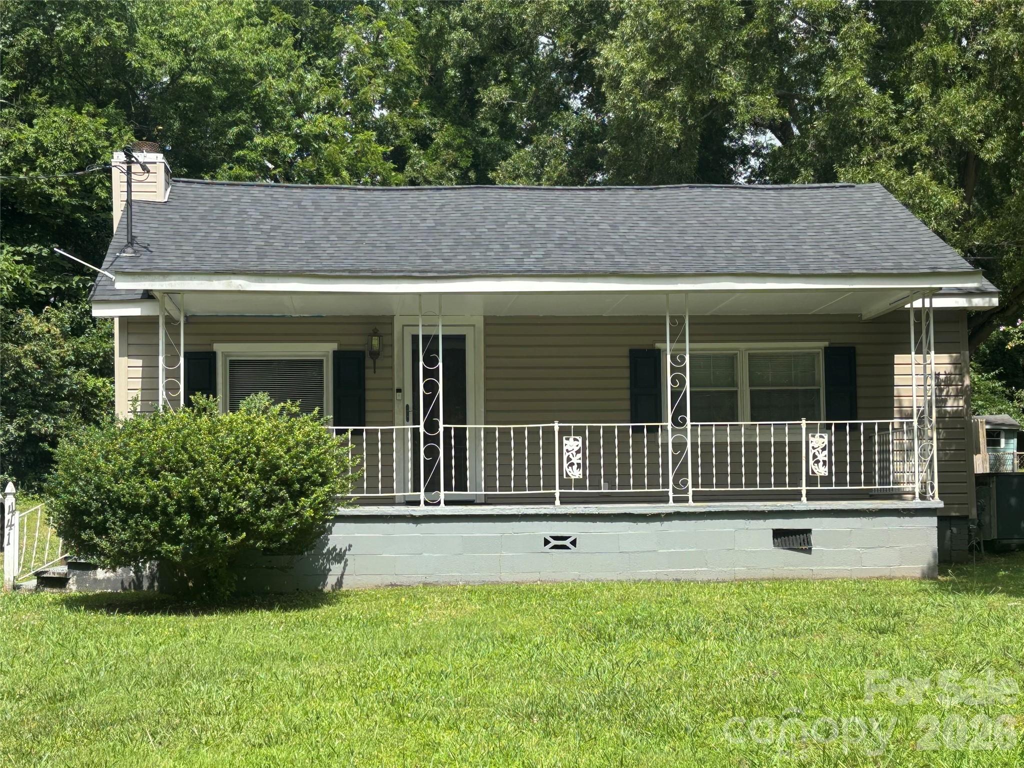 441 Pineview Road
