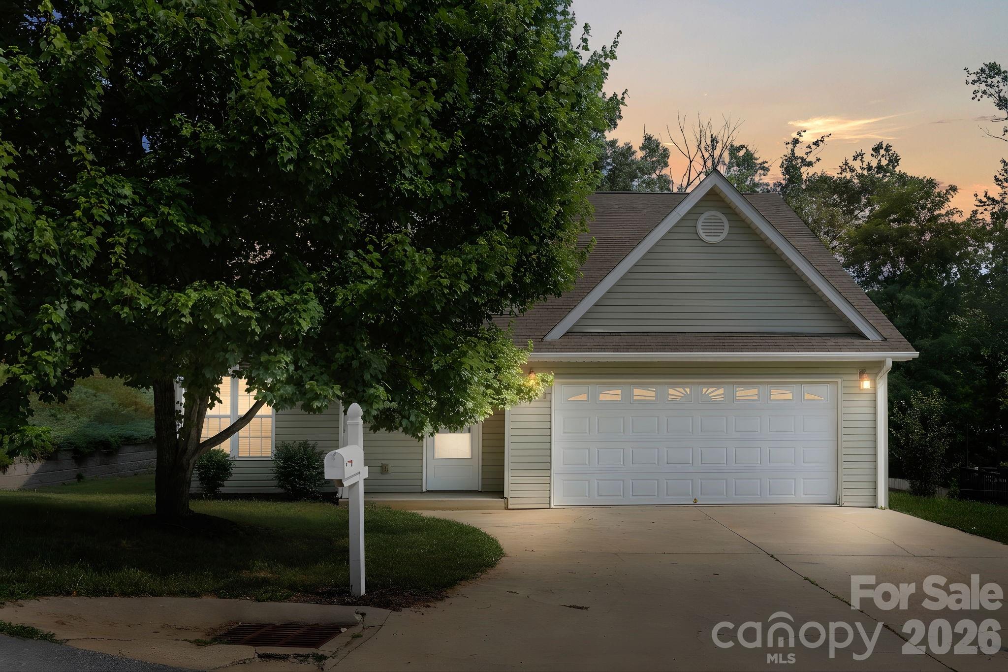 50 Ridgeland Lane