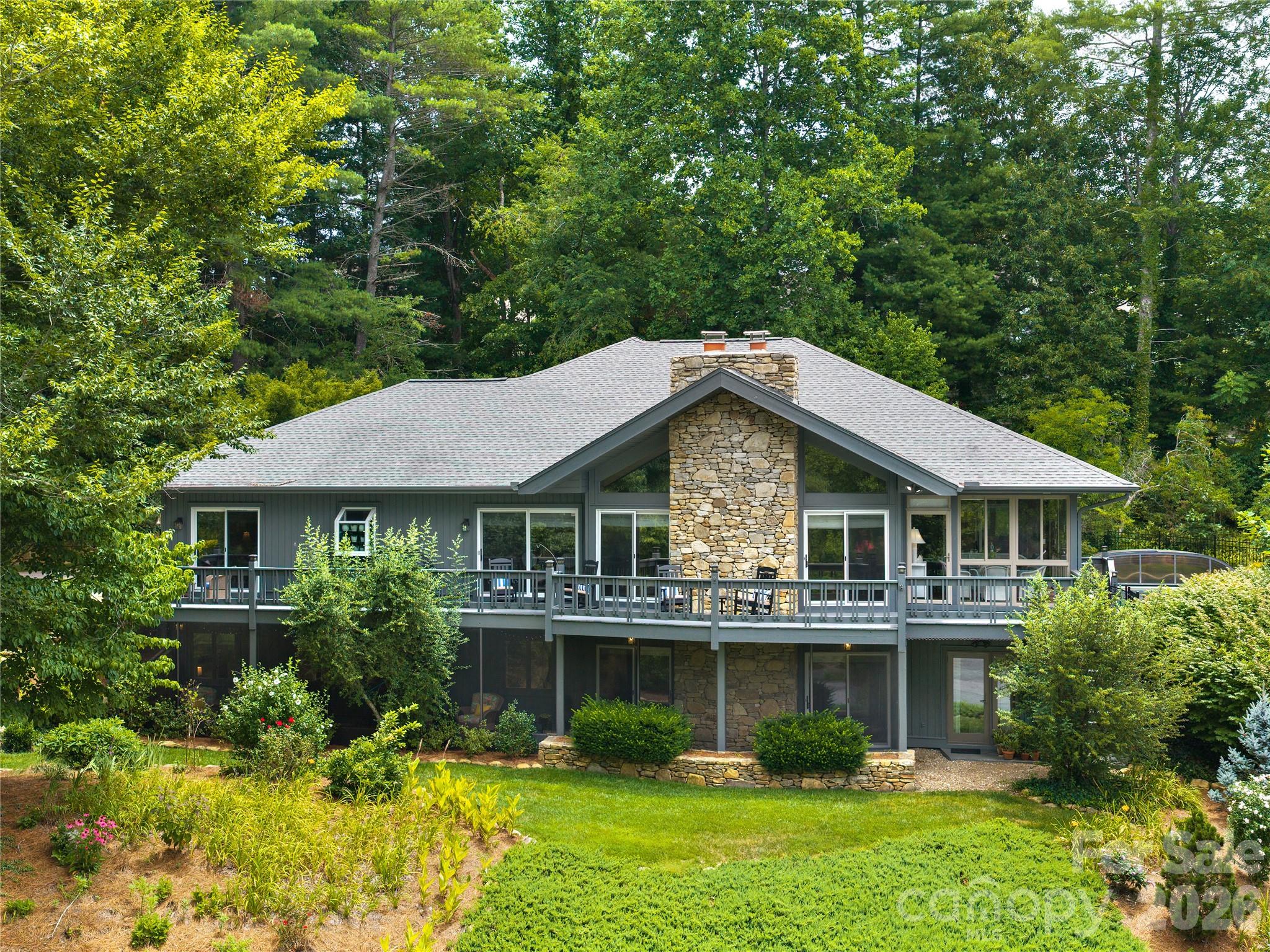 1071 Linkside Drive Unit: 14 & 15