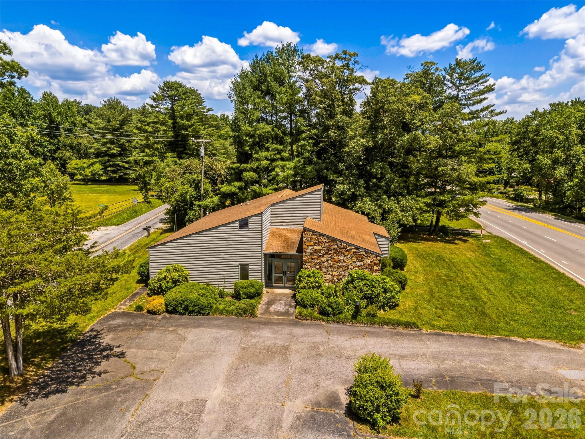 675 Hendersonville Highway