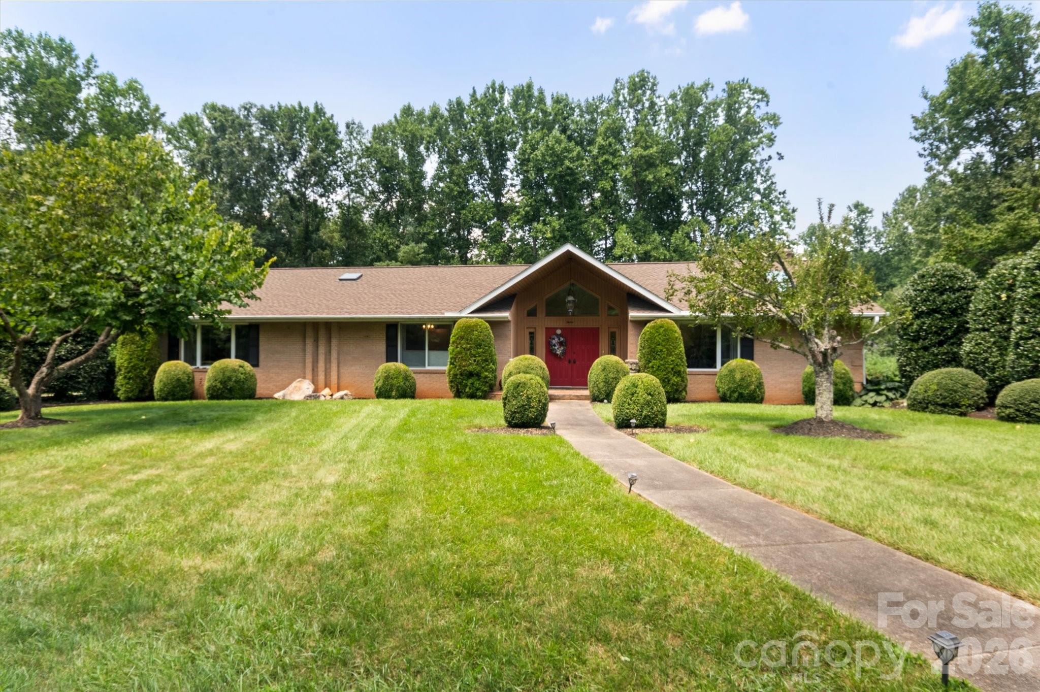 12 Highlander Lane
