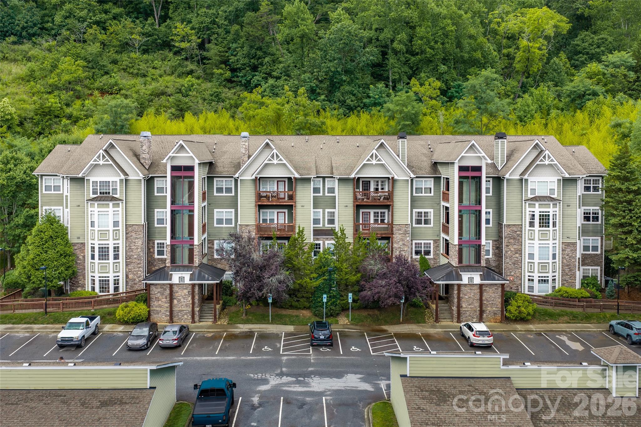 2000 Olde Eastwood Village Boulevard Unit: C-206