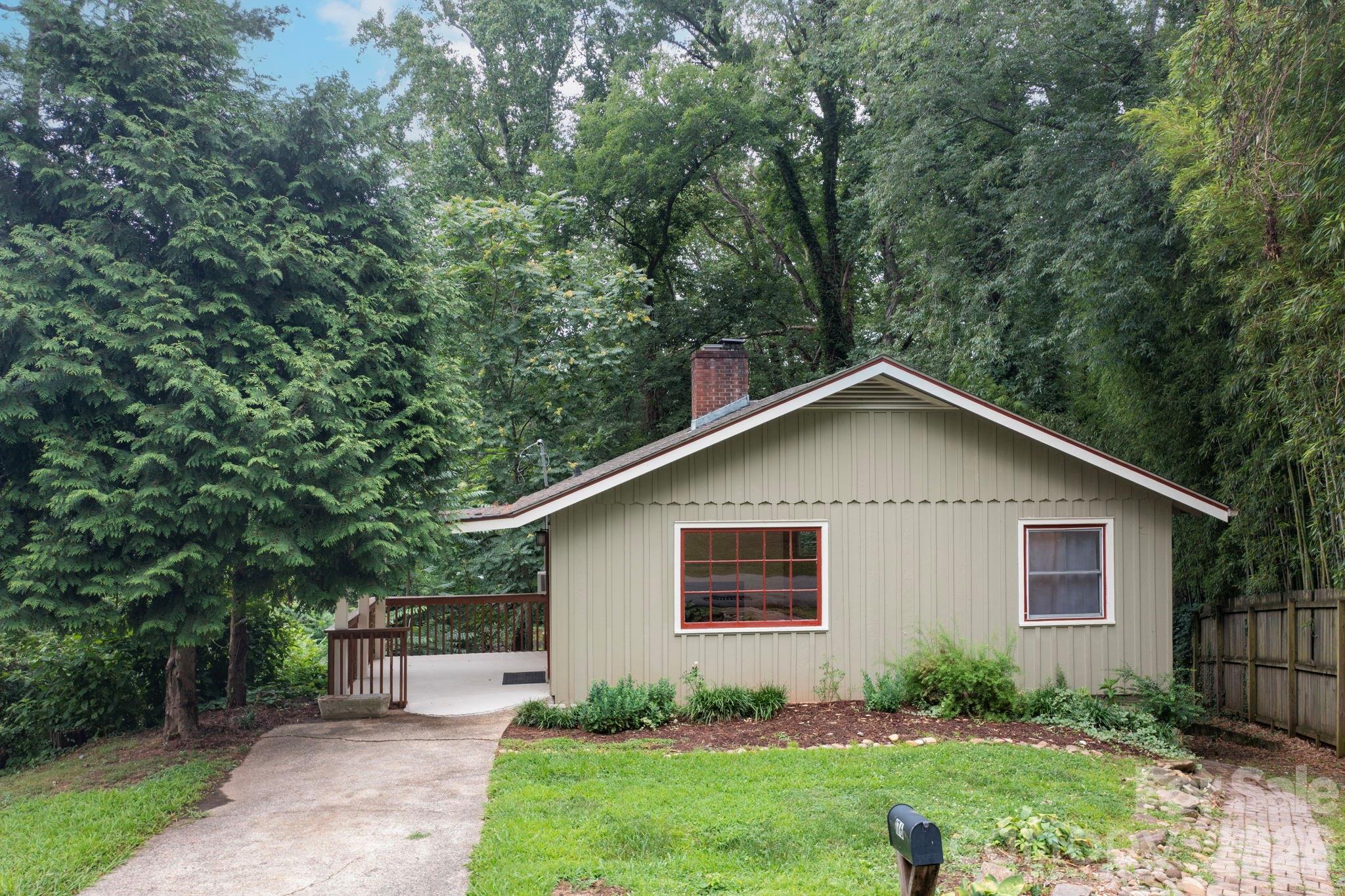 176 Chiles Avenue