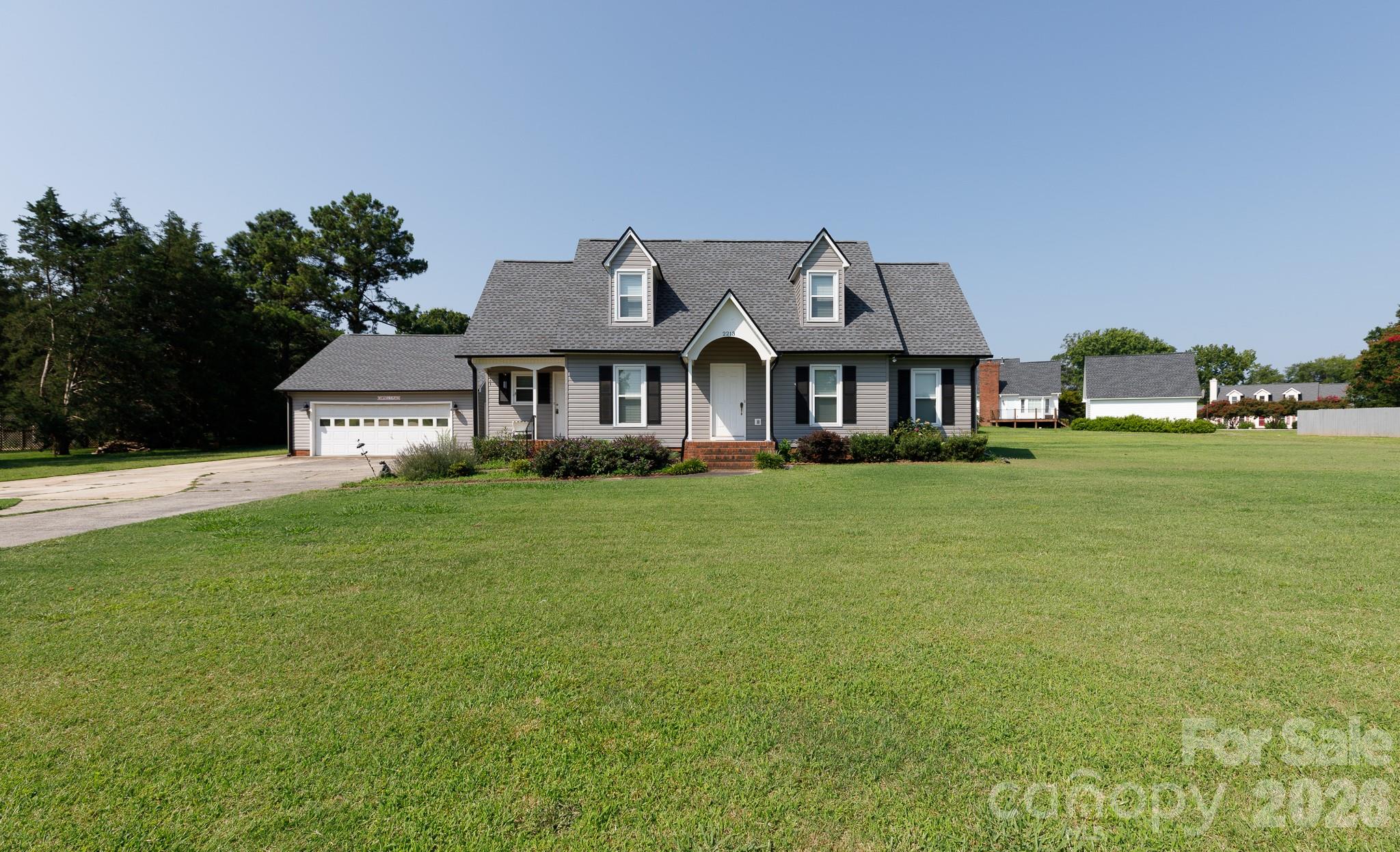 2213 Eastview Road