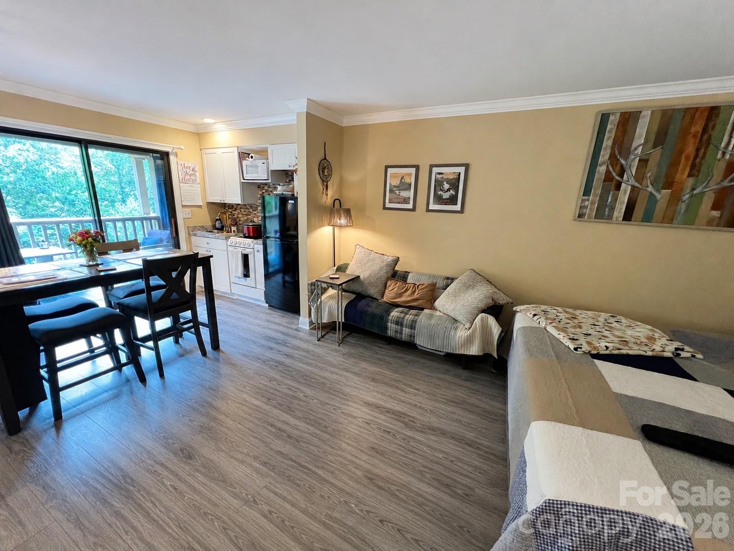 160 Whitney Boulevard Unit: 35