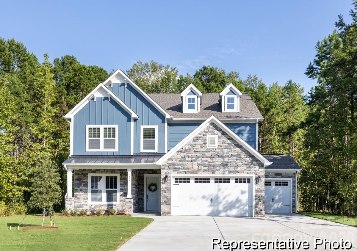 1869 Climbing Rose Court Unit: 14