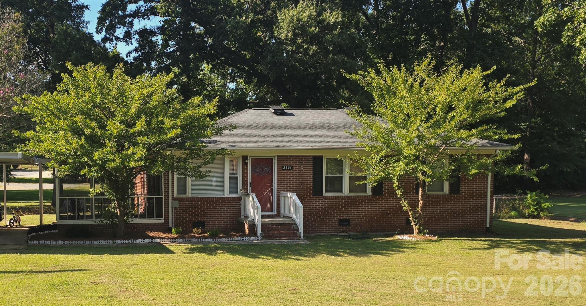 2493 Oakwood Circle