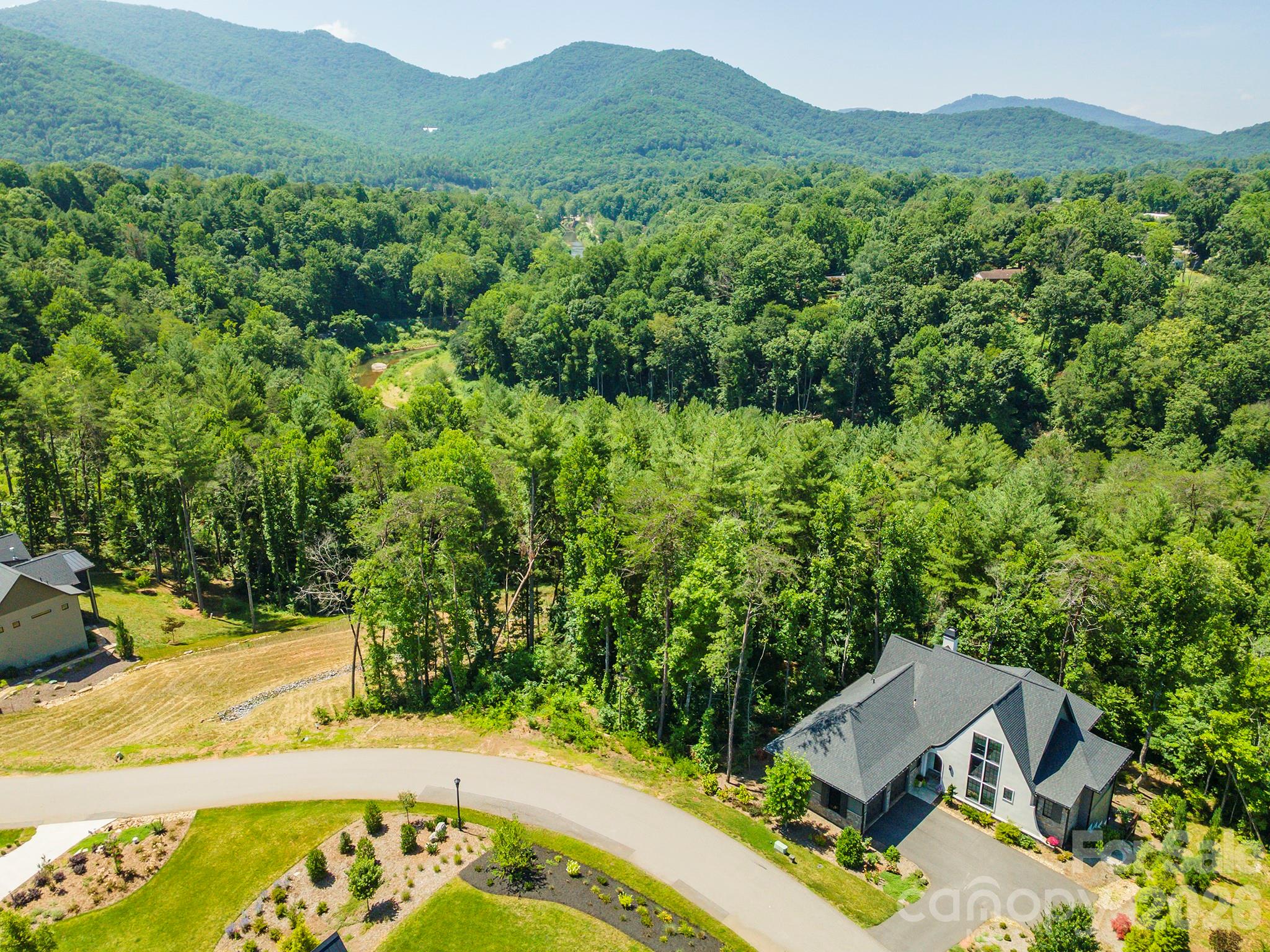 149 Riverbend Forest Drive Unit: 6