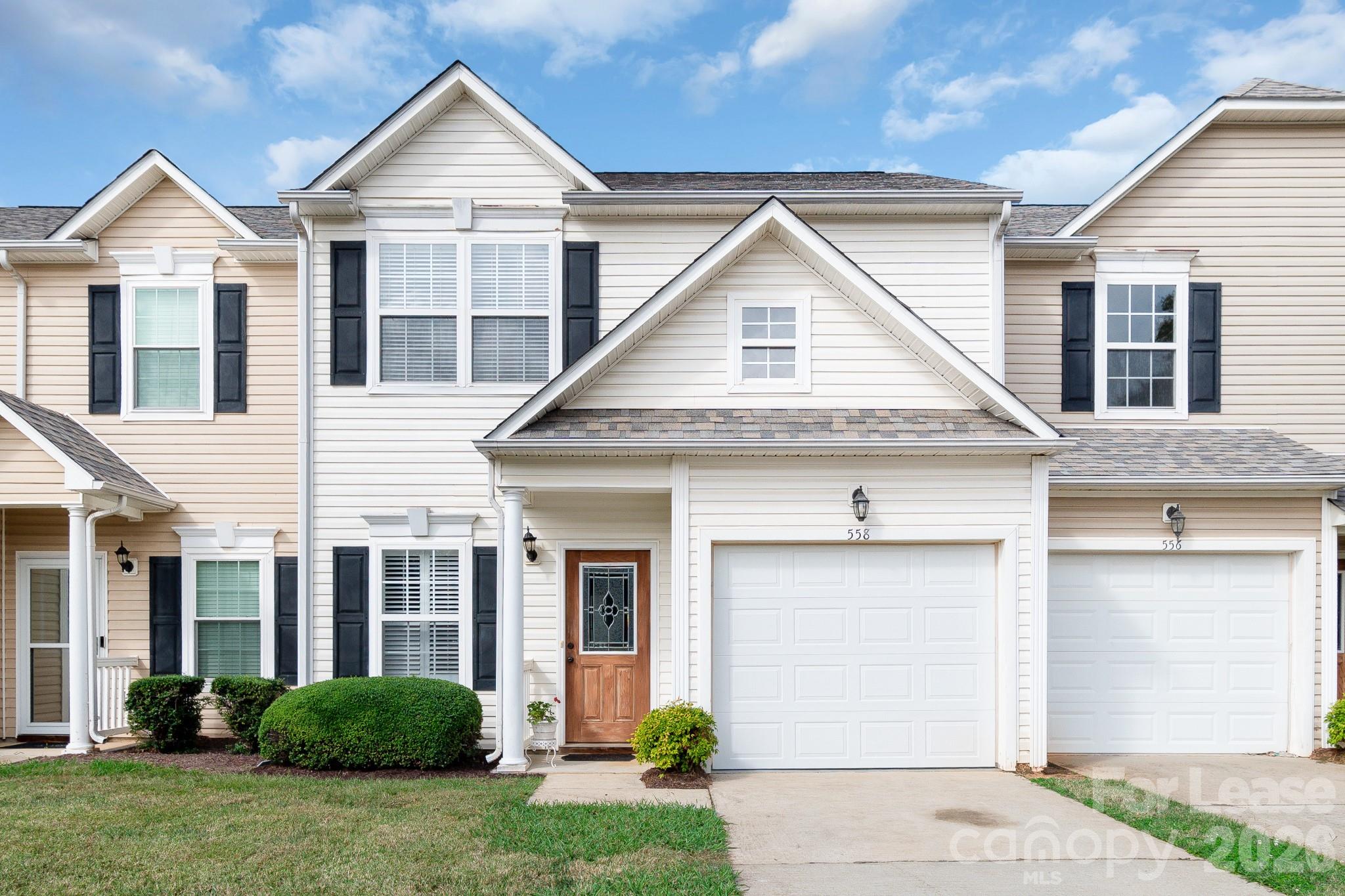 558 Calen Lane