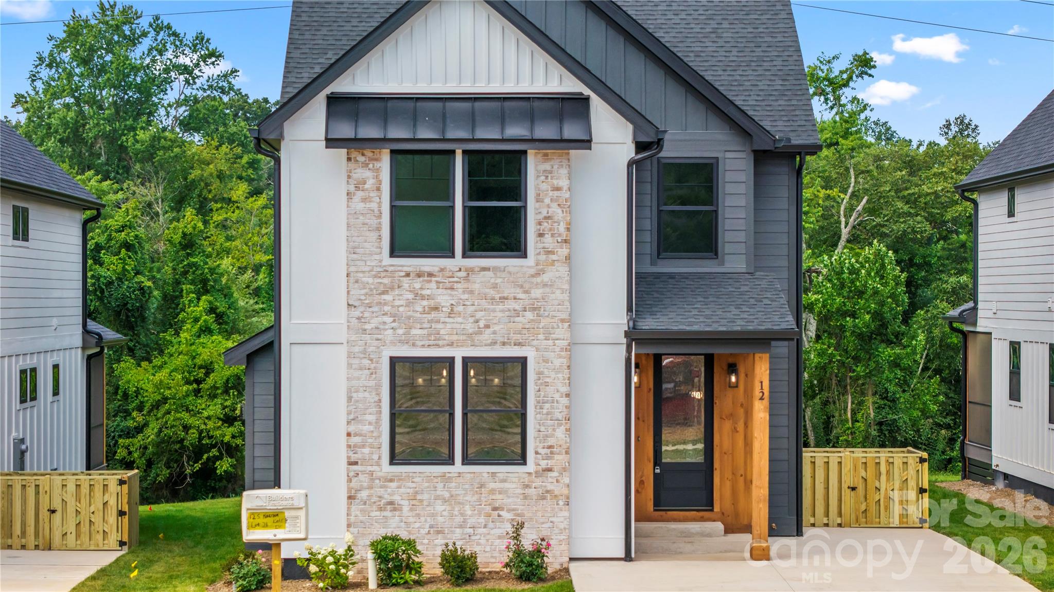 12 S Martha Kate Drive Unit: 21