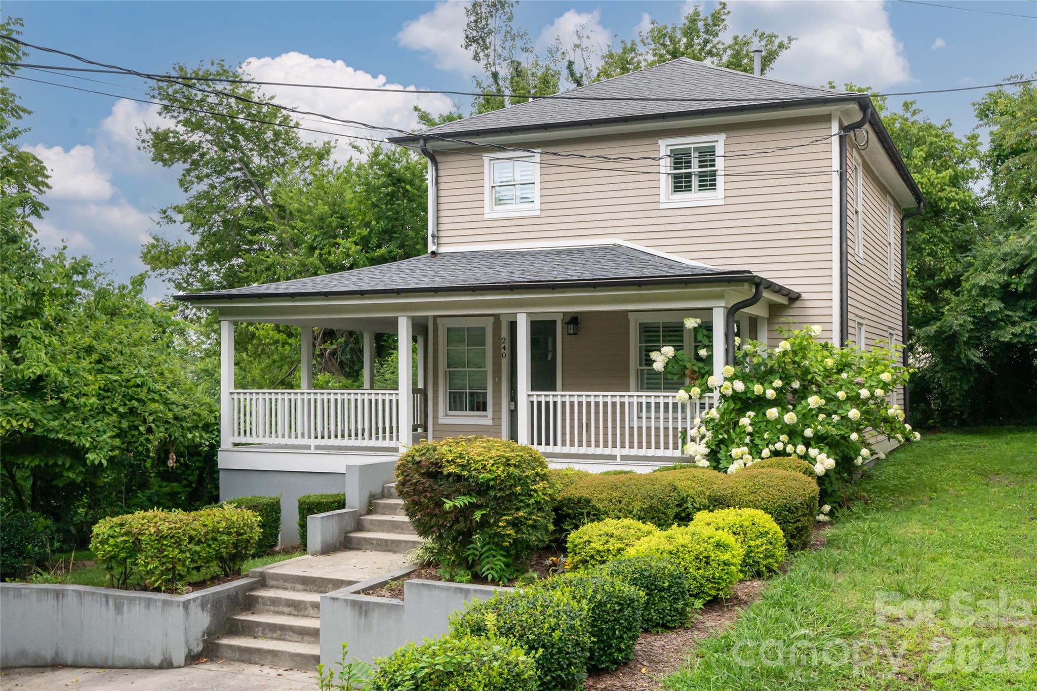 240 S Beaumont Street