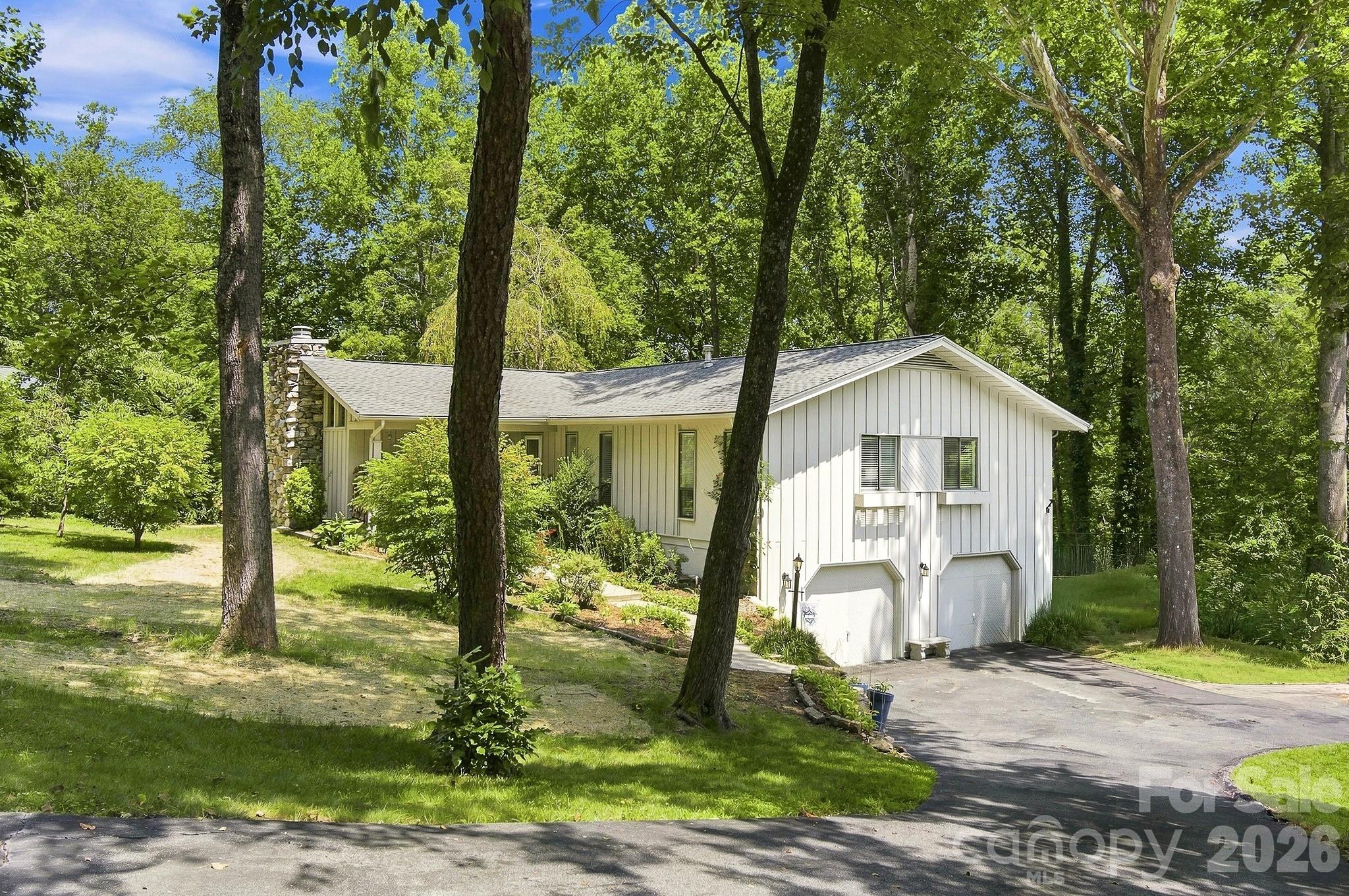 3020 Chestnut Tree Road