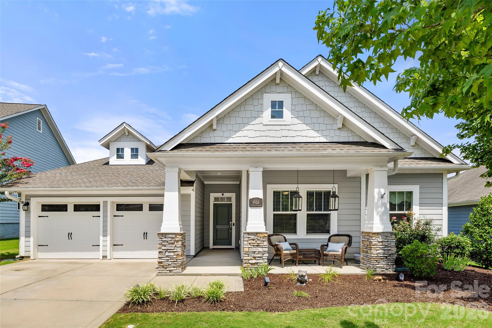 1916 Felts Parkway